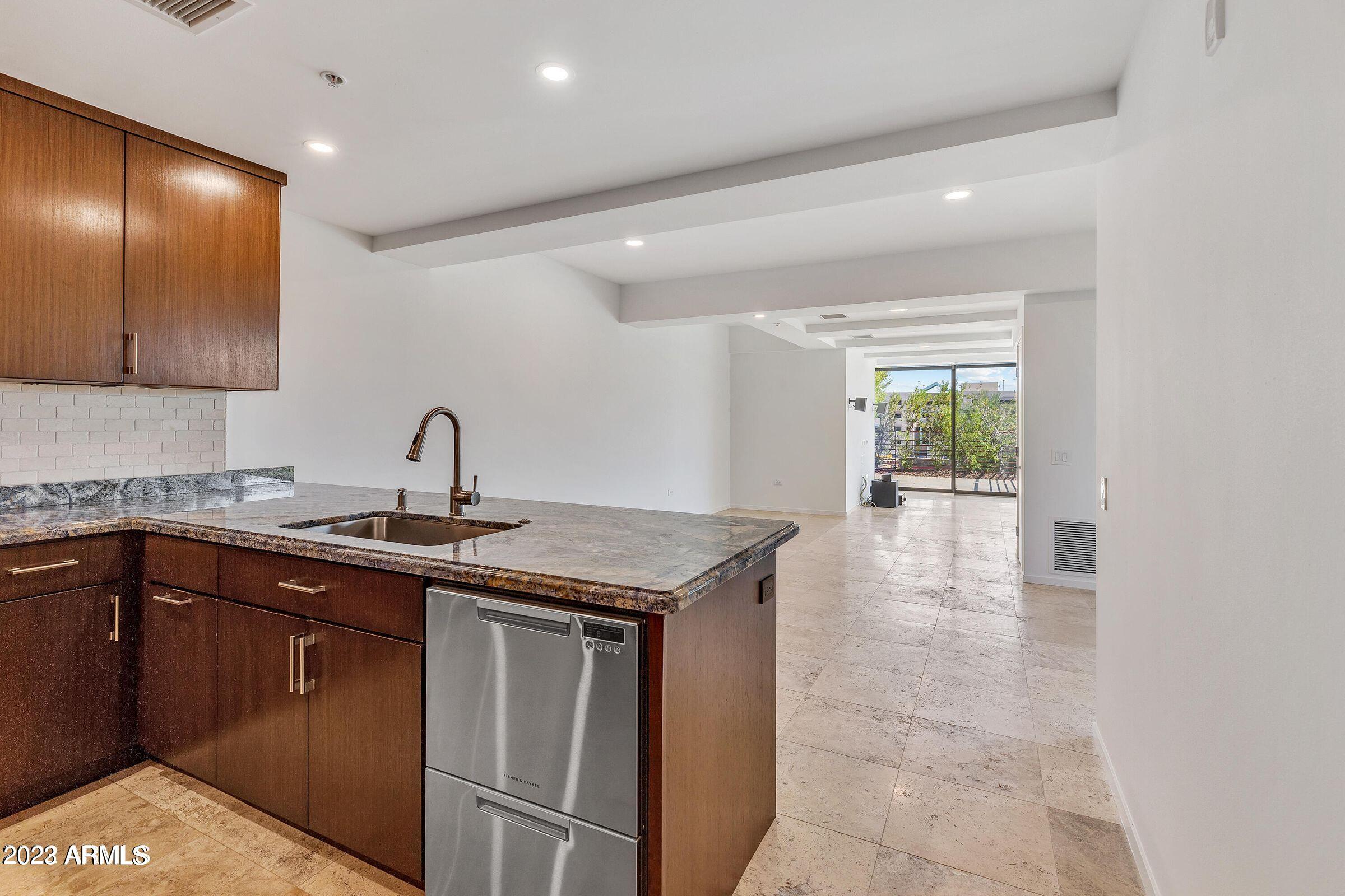 7127 E RANCHO VISTA Drive Unit: 3002