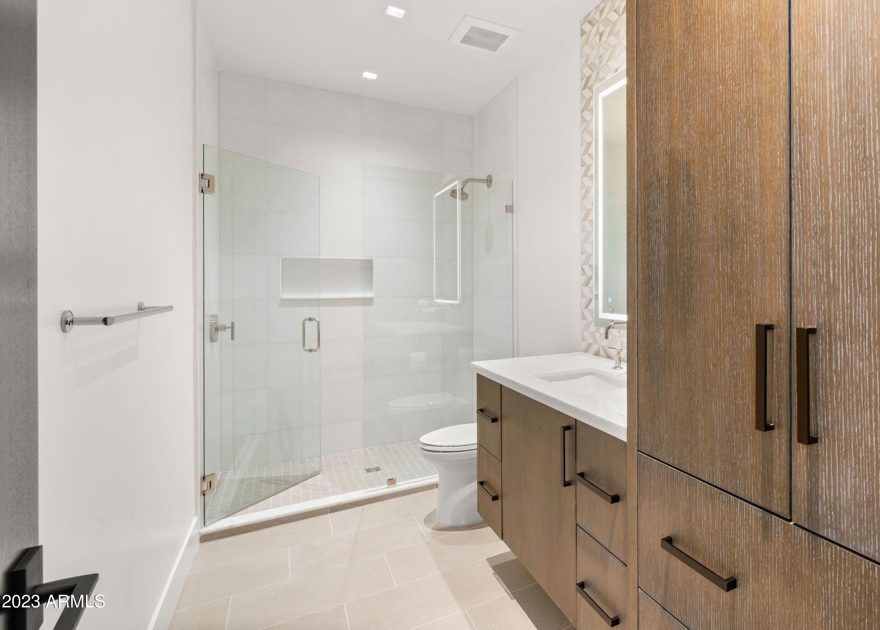 6331 E PHOENICIAN Boulevard Unit: 4