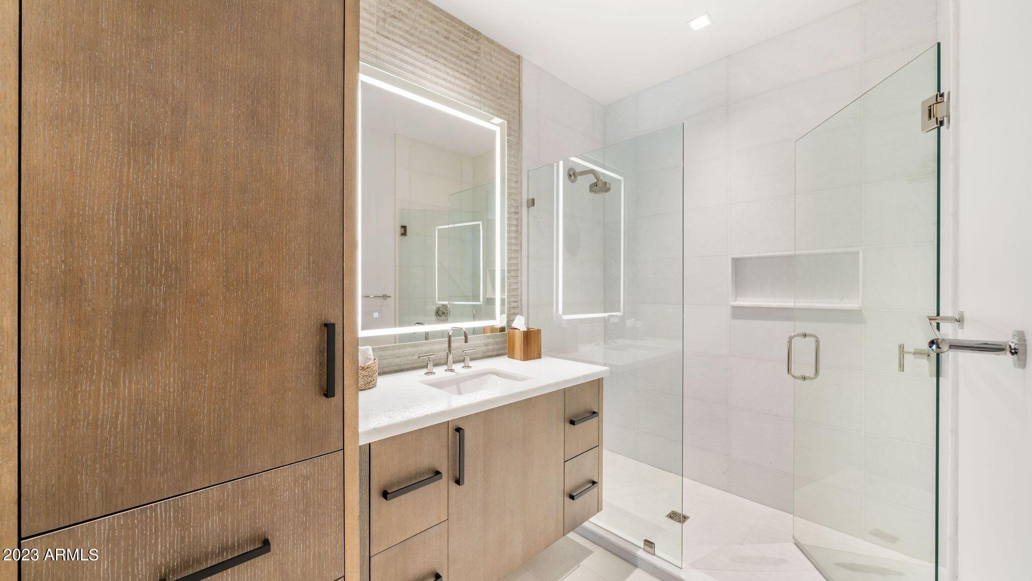 6331 E PHOENICIAN Boulevard Unit: 4