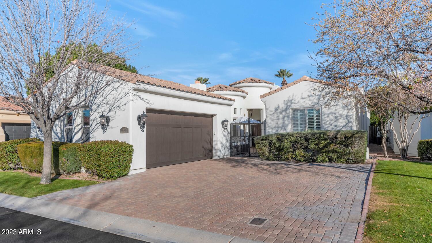 512 E ADAIR Drive
