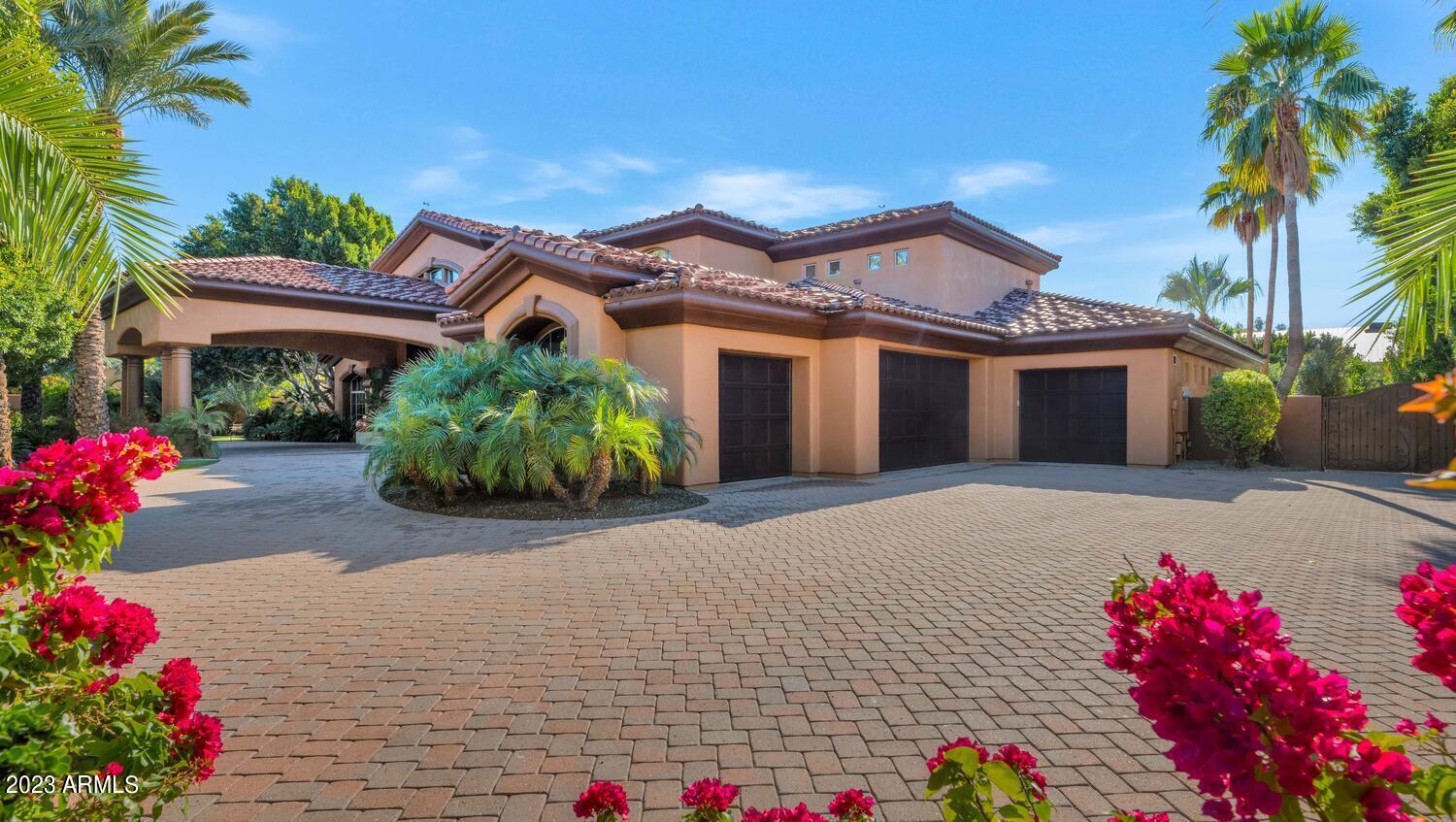 11571 E COCHISE Drive
