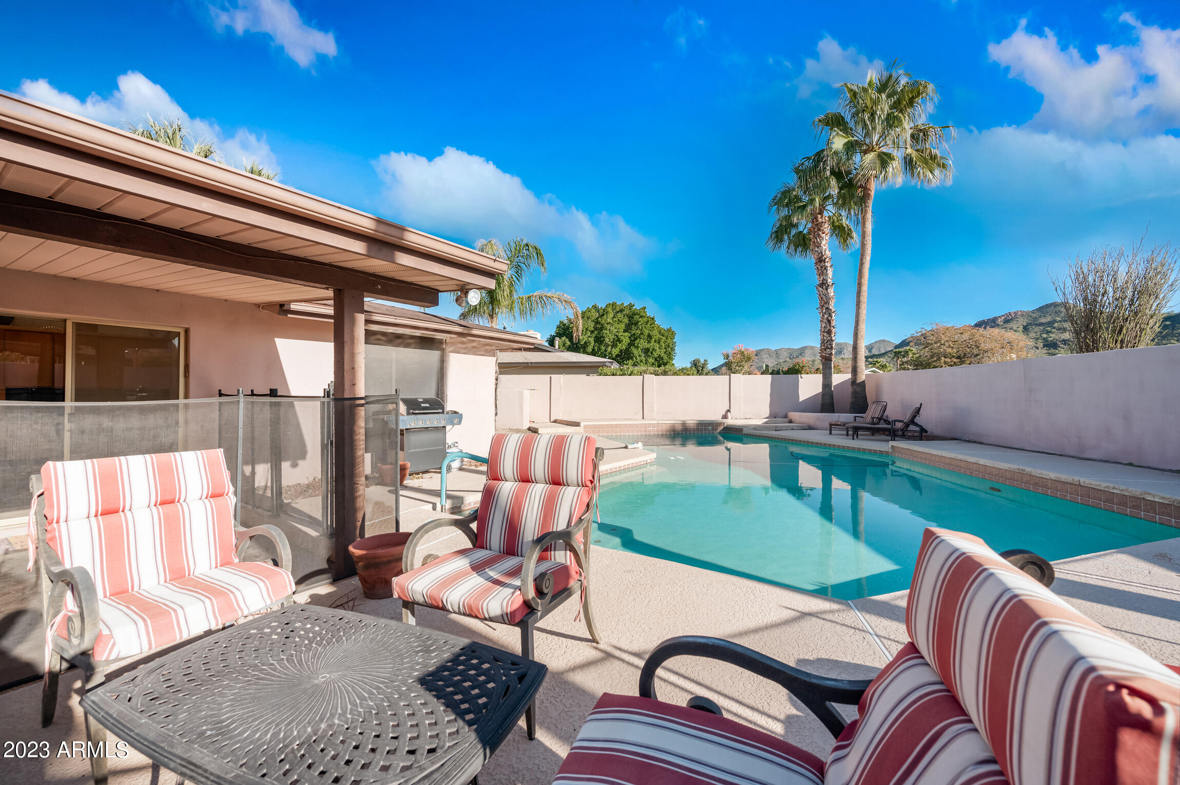 3133 E CALAVEROS Drive