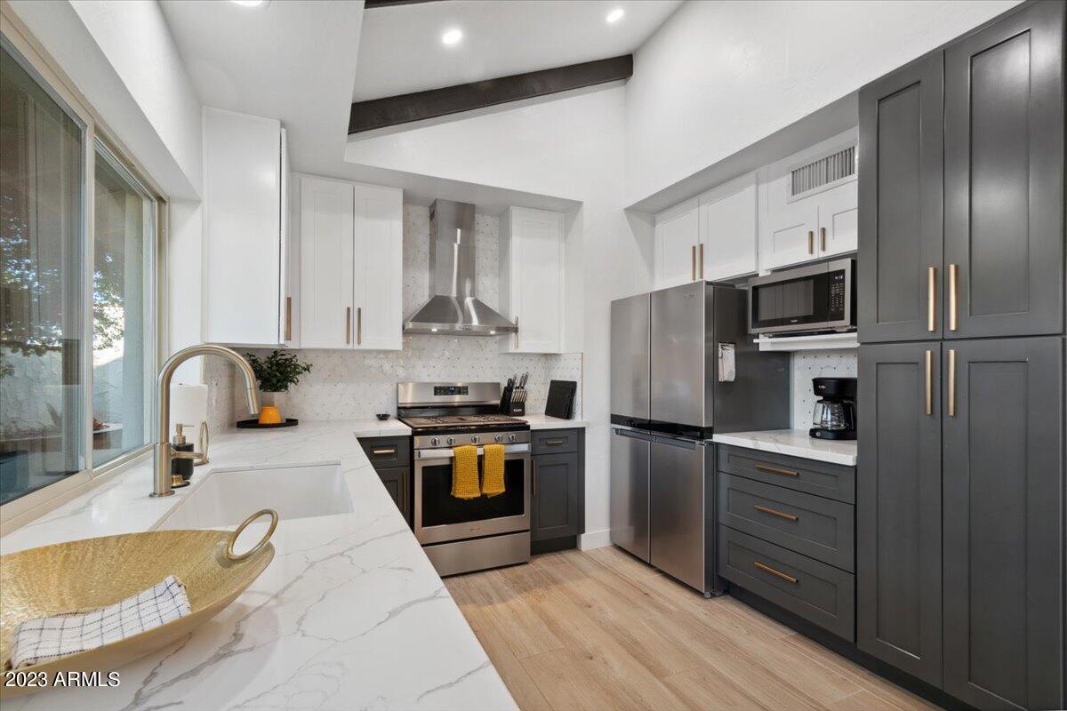 5520 N 71ST Place