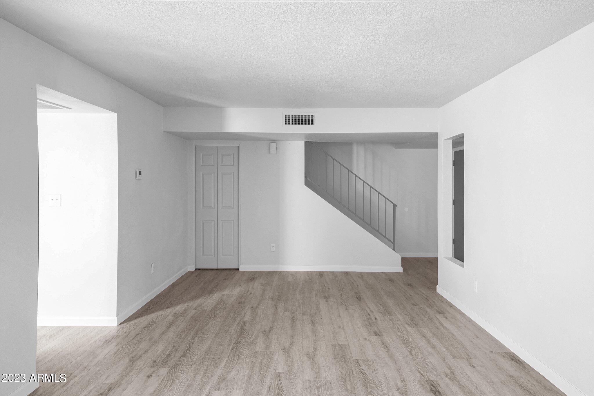1342 W EMERALD Avenue Unit: 397