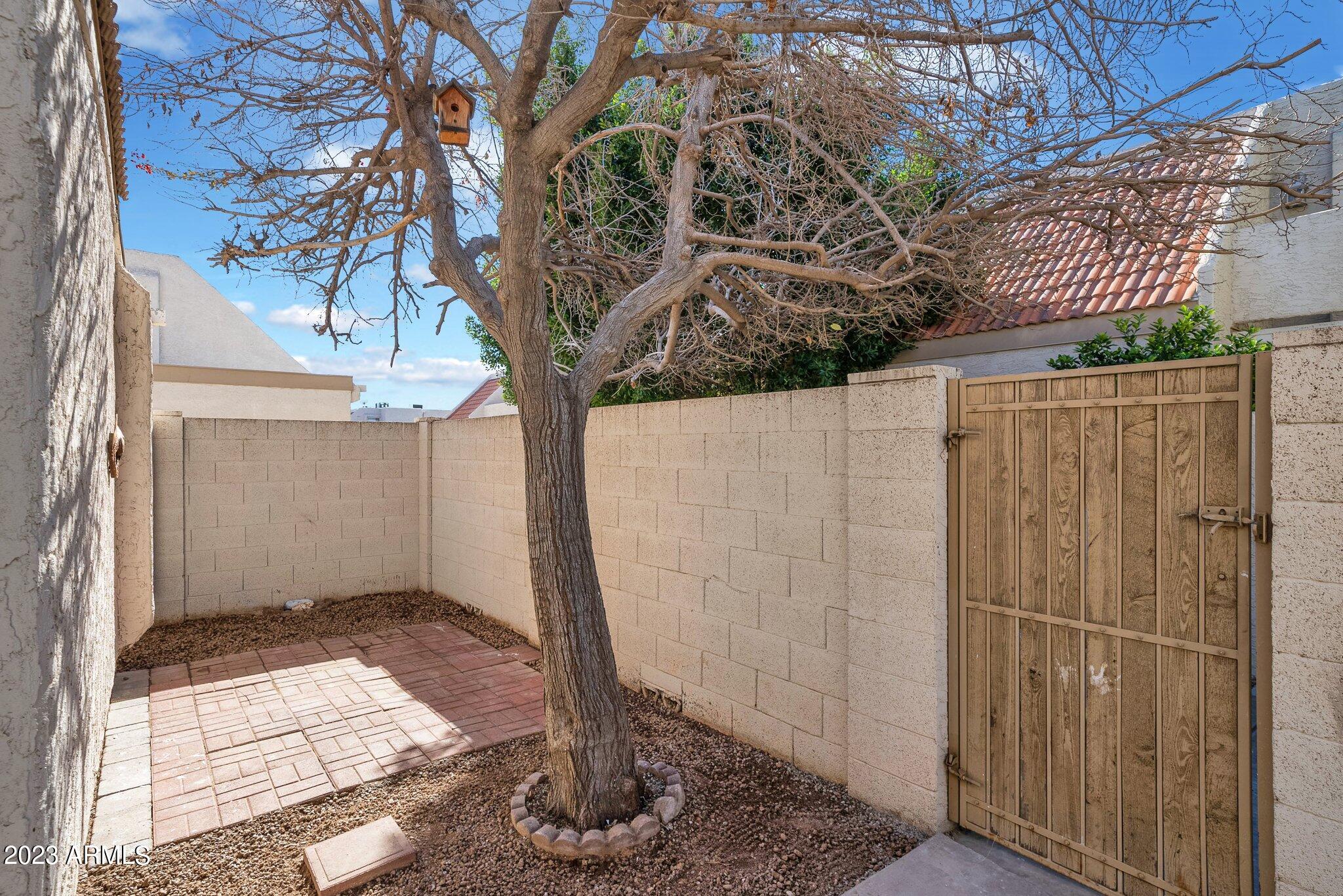 1342 W EMERALD Avenue Unit: 397