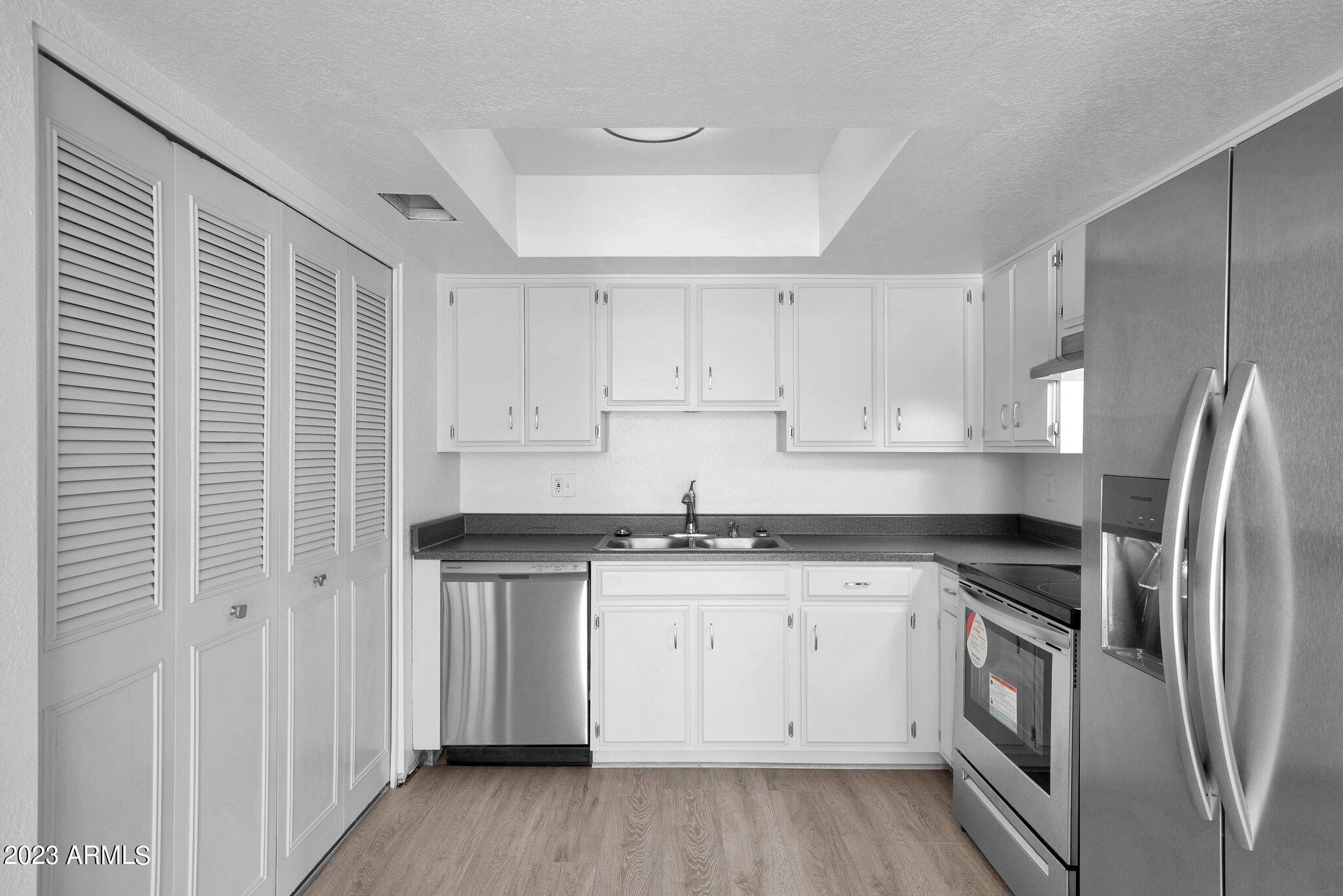 1342 W EMERALD Avenue Unit: 397