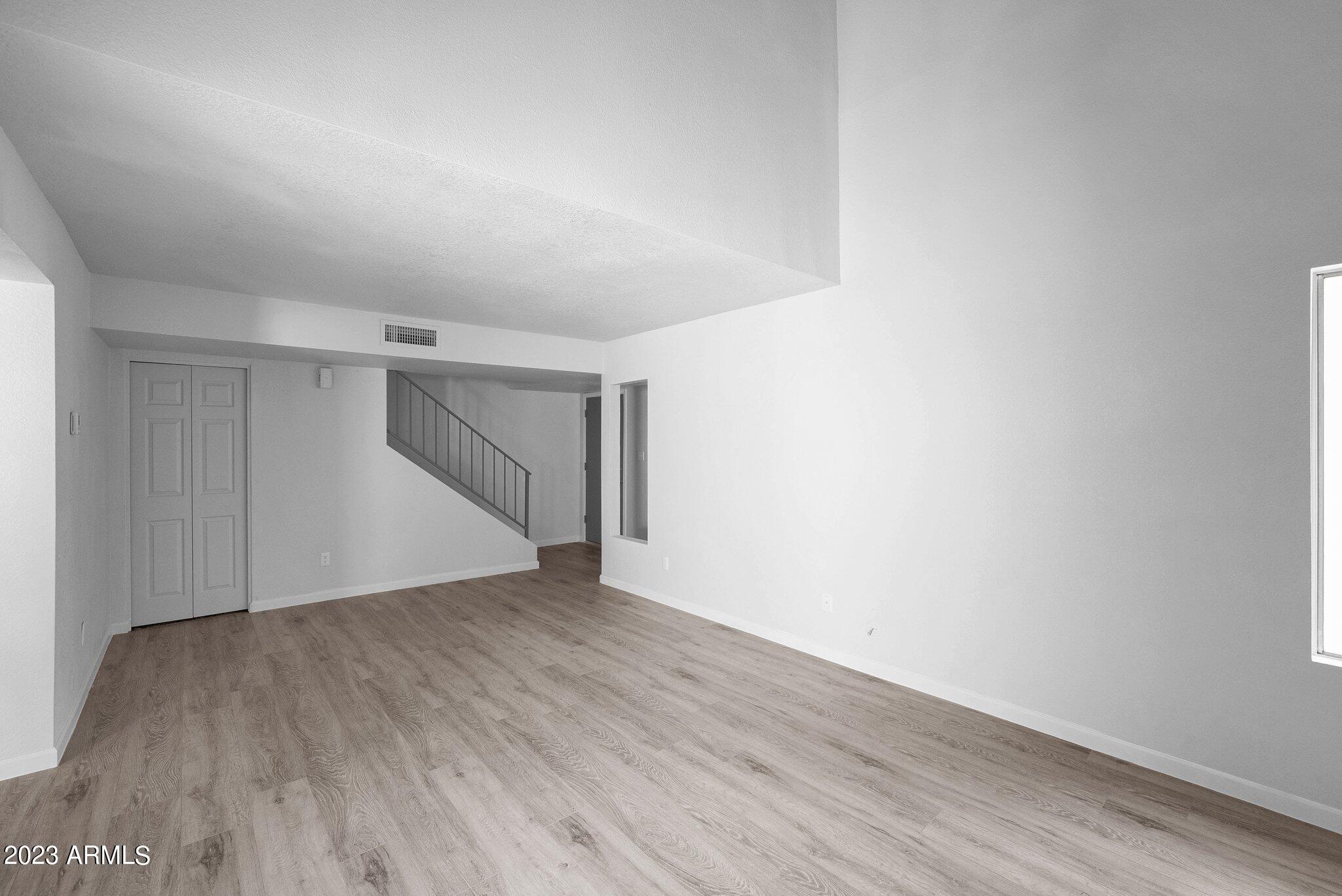 1342 W EMERALD Avenue Unit: 397