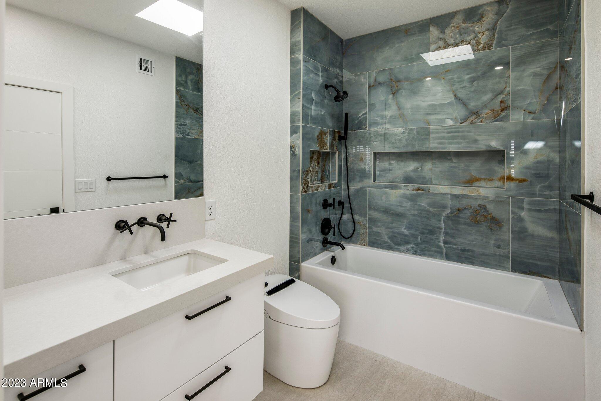 7209 E MCDONALD Drive Unit: 13