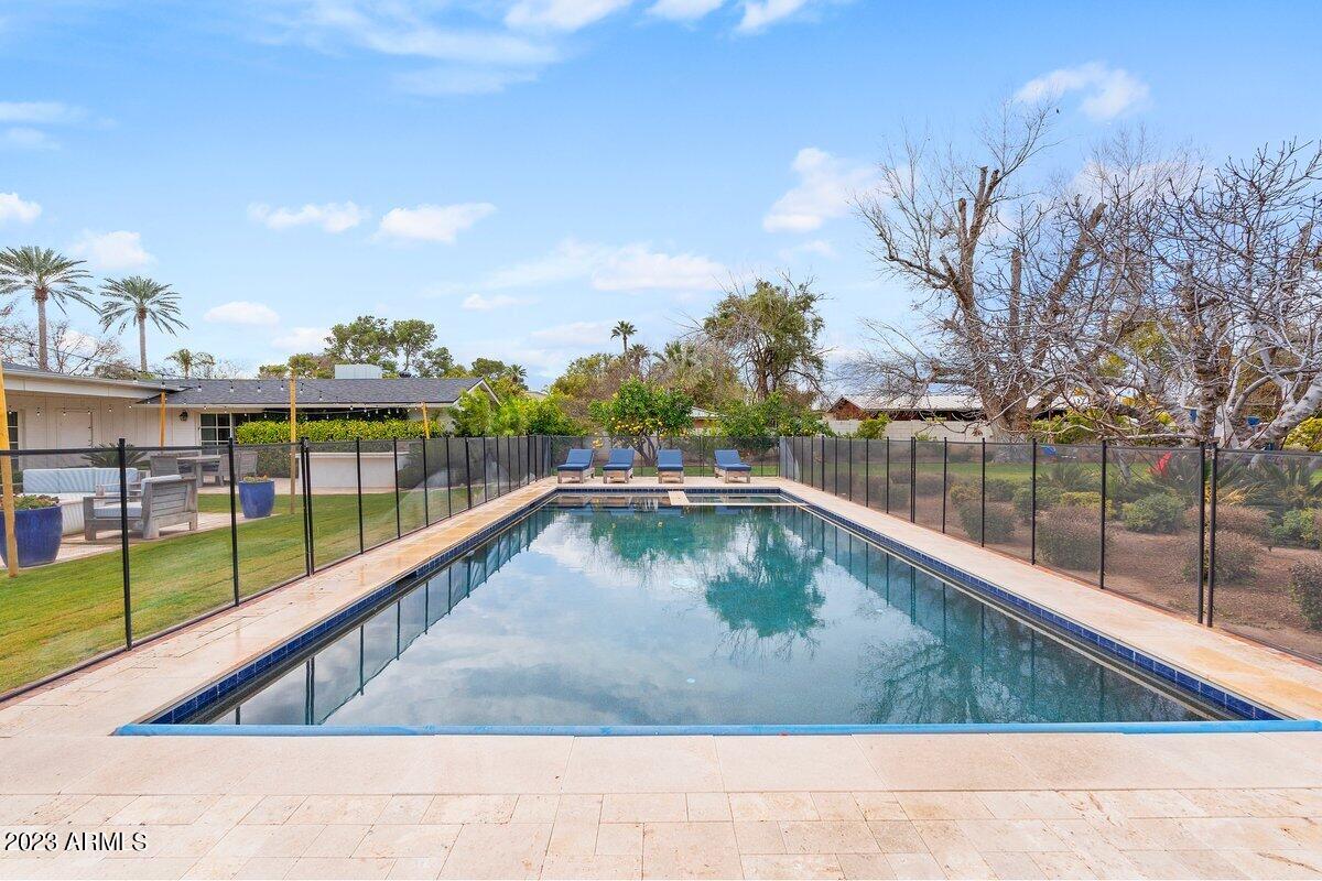 510 E OCOTILLO Road
