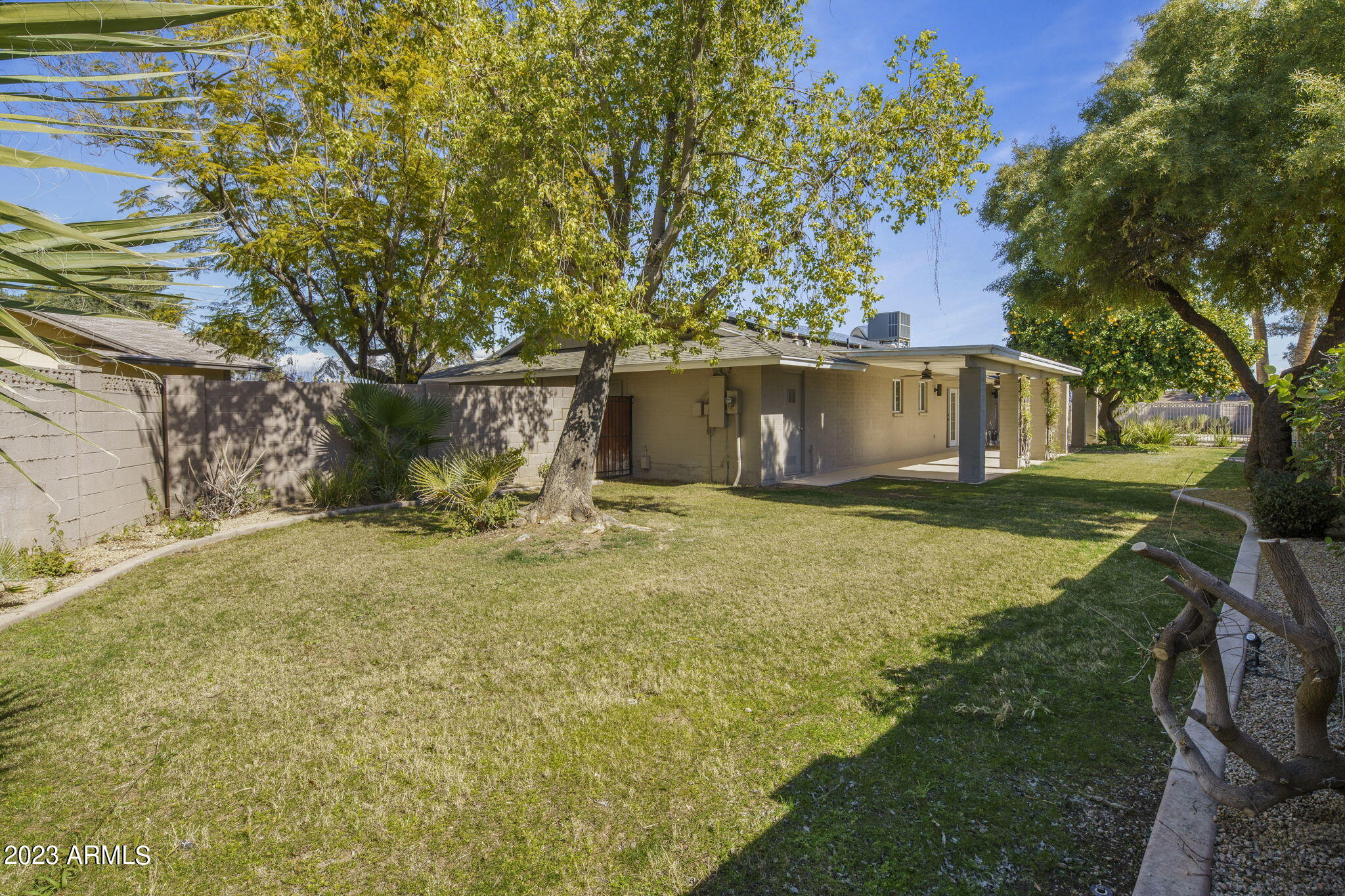 10431 N 25TH Place