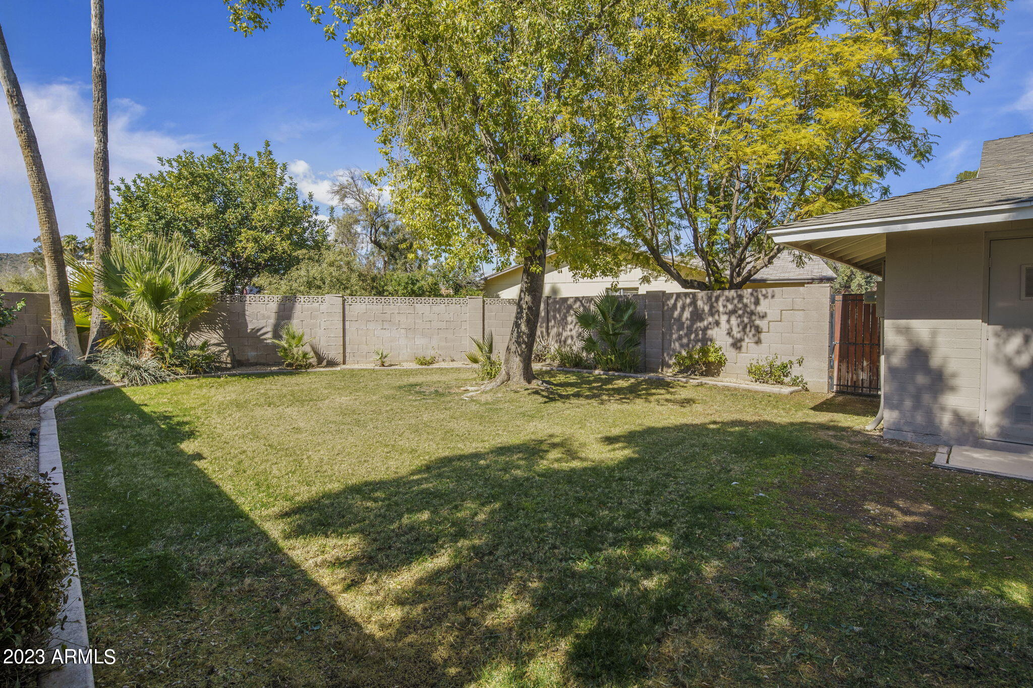 10431 N 25TH Place