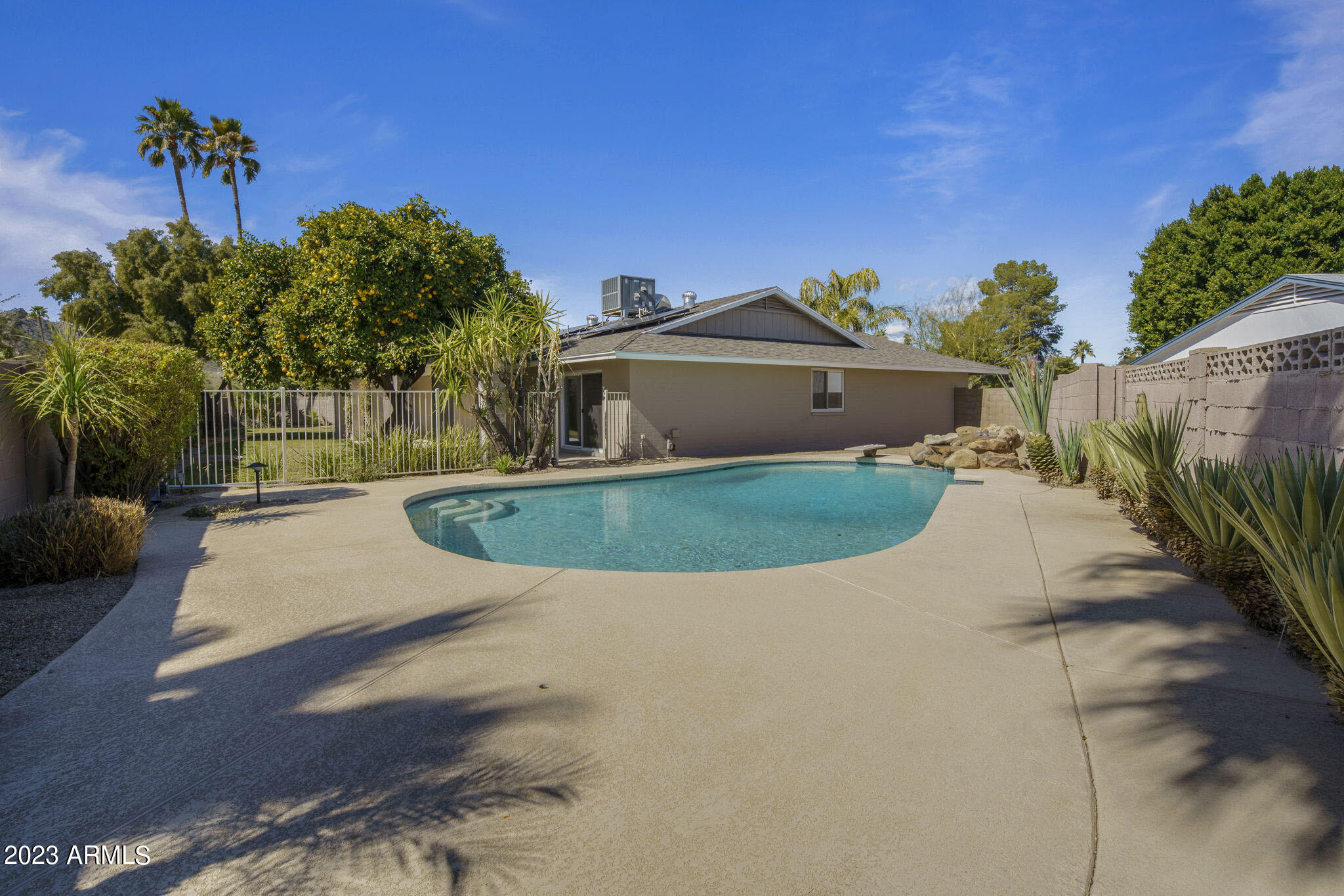 10431 N 25TH Place