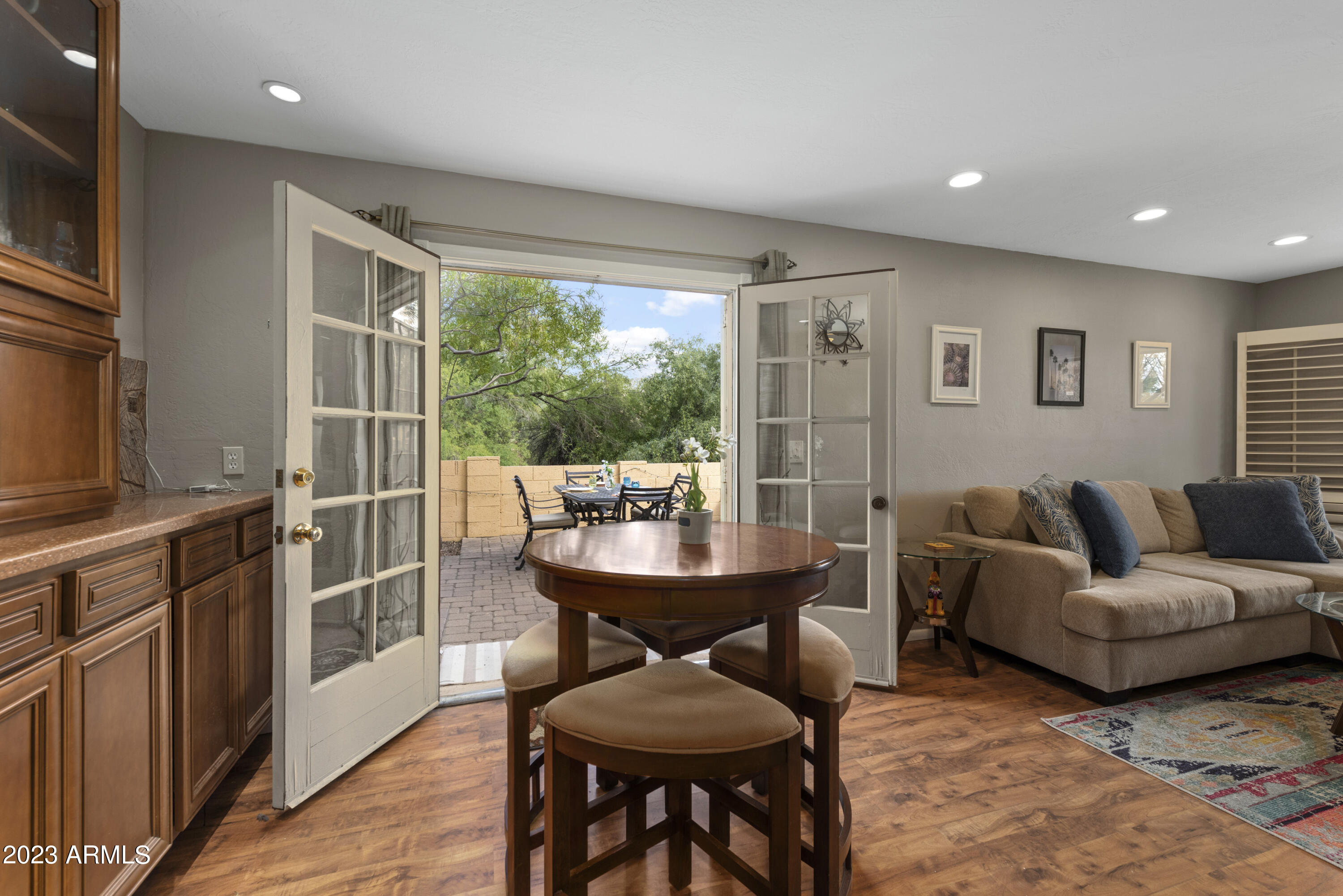 10407 N 10TH Place Unit: 2