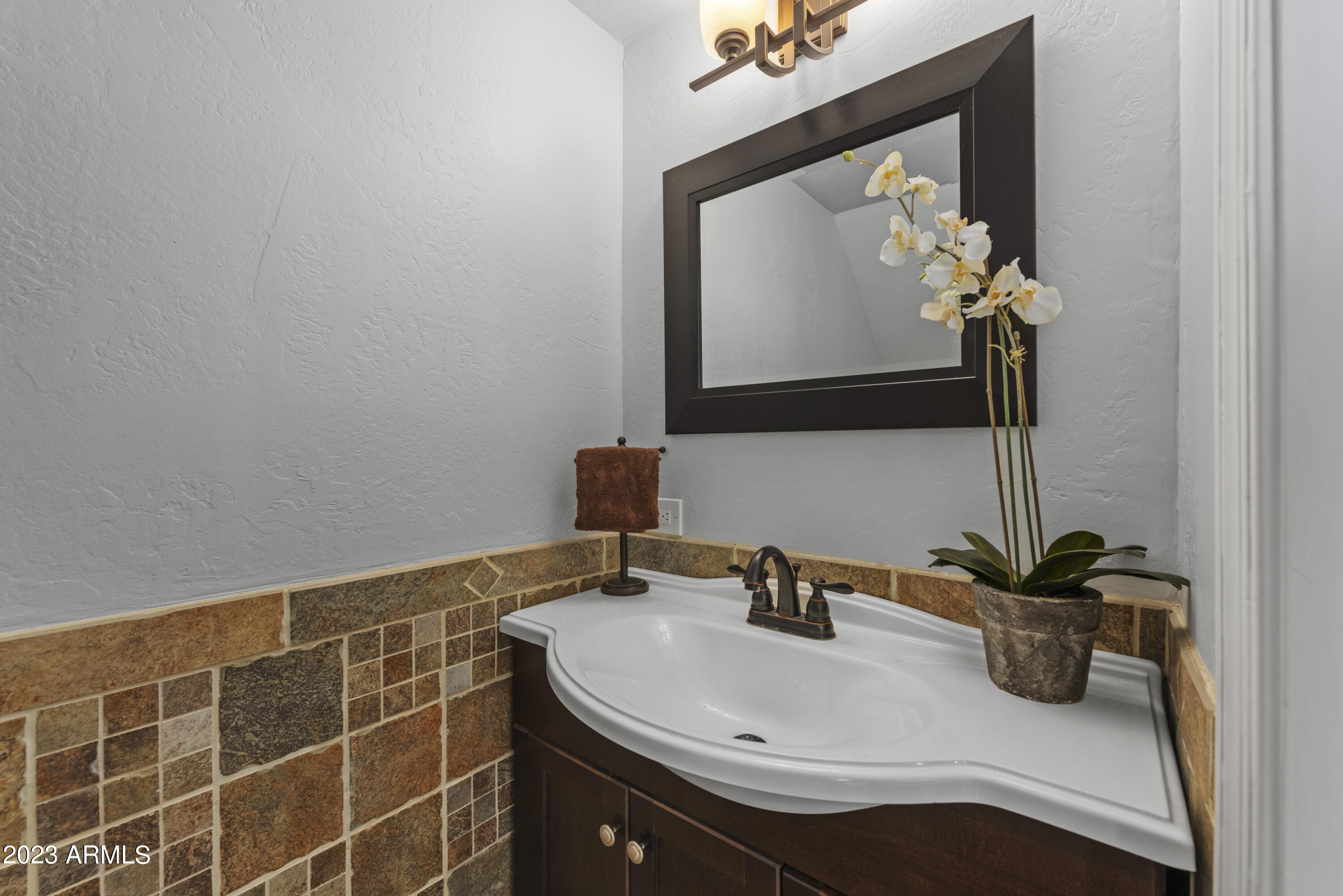 10407 N 10TH Place Unit: 2
