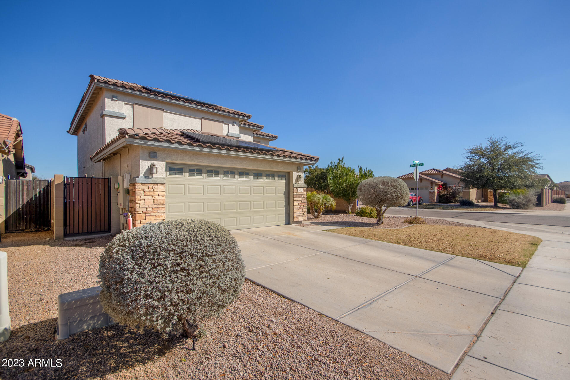 3612 E AUSTIN Lane