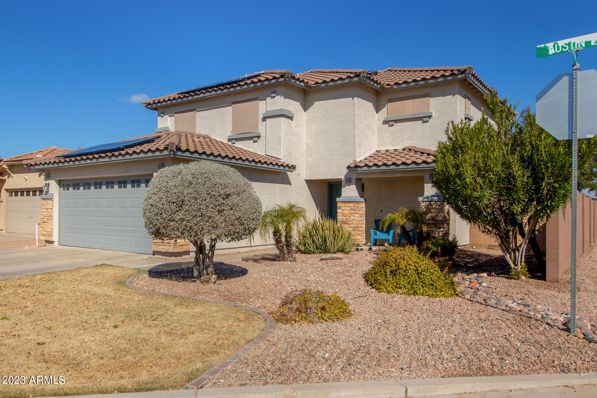 3612 E AUSTIN Lane