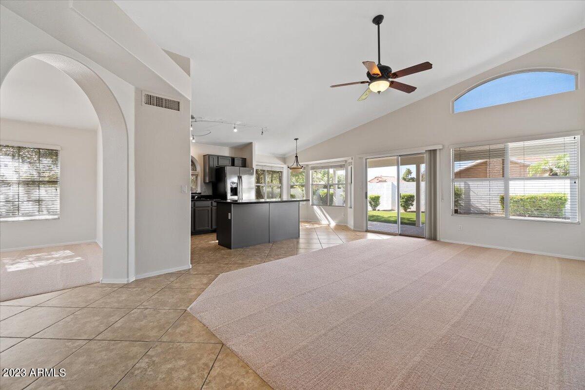 1093 W VERA Lane