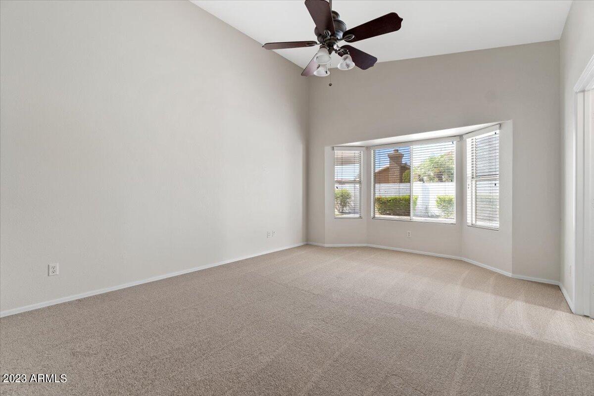 1093 W VERA Lane