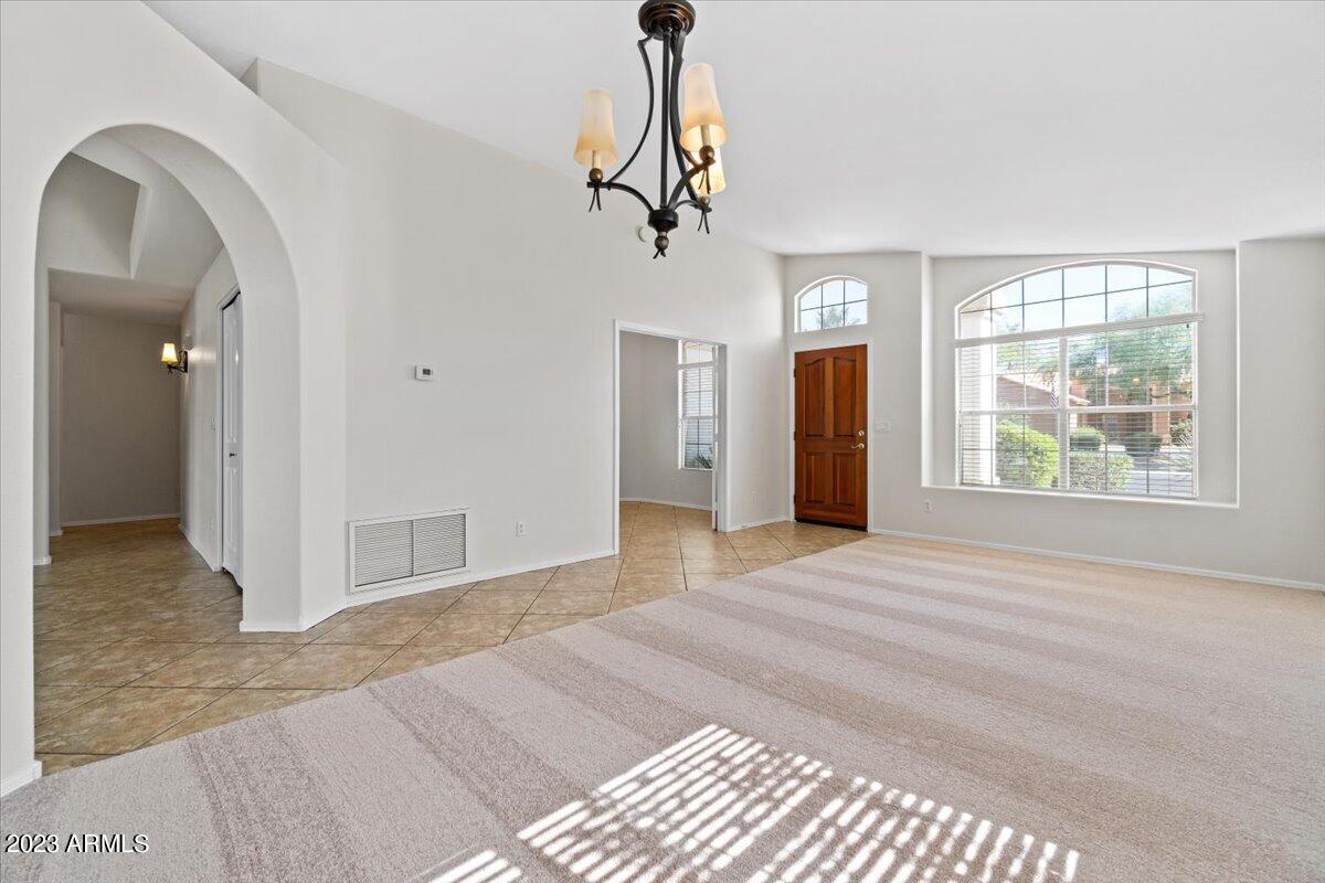 1093 W VERA Lane