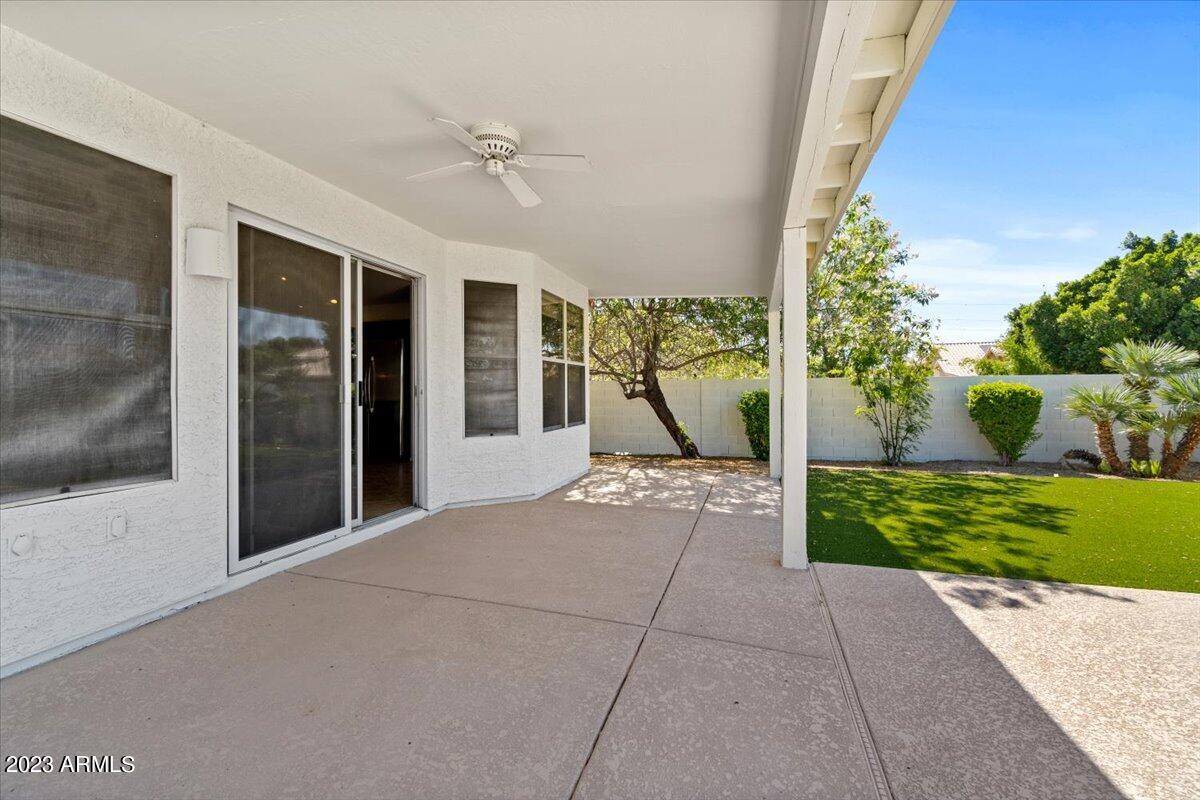1093 W VERA Lane