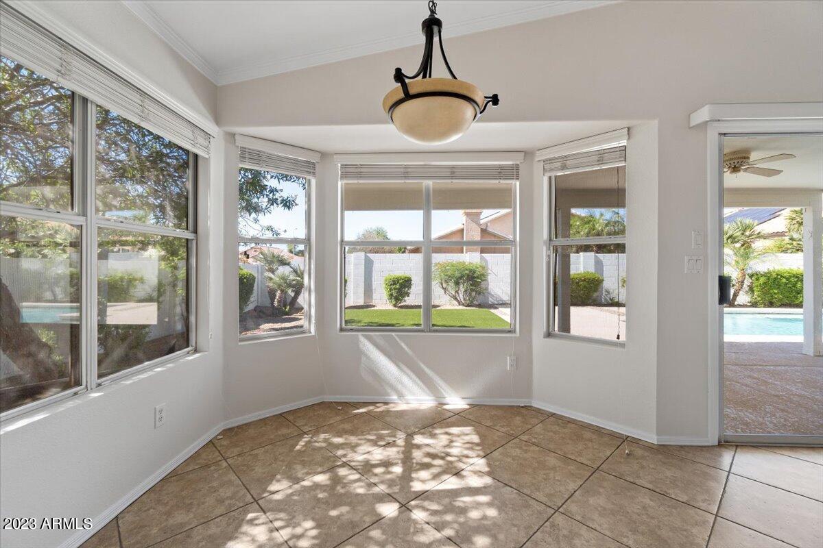 1093 W VERA Lane