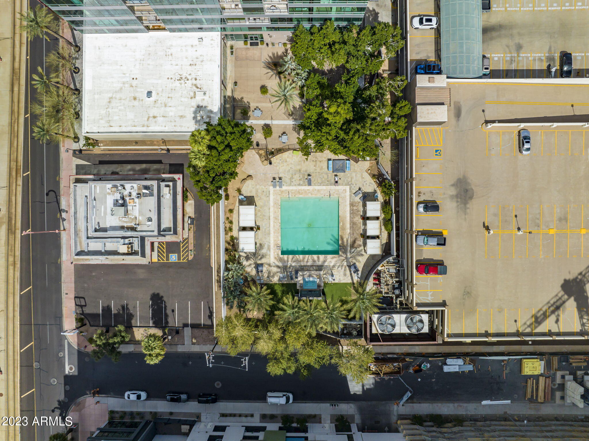 1 E LEXINGTON Avenue Unit: 1606