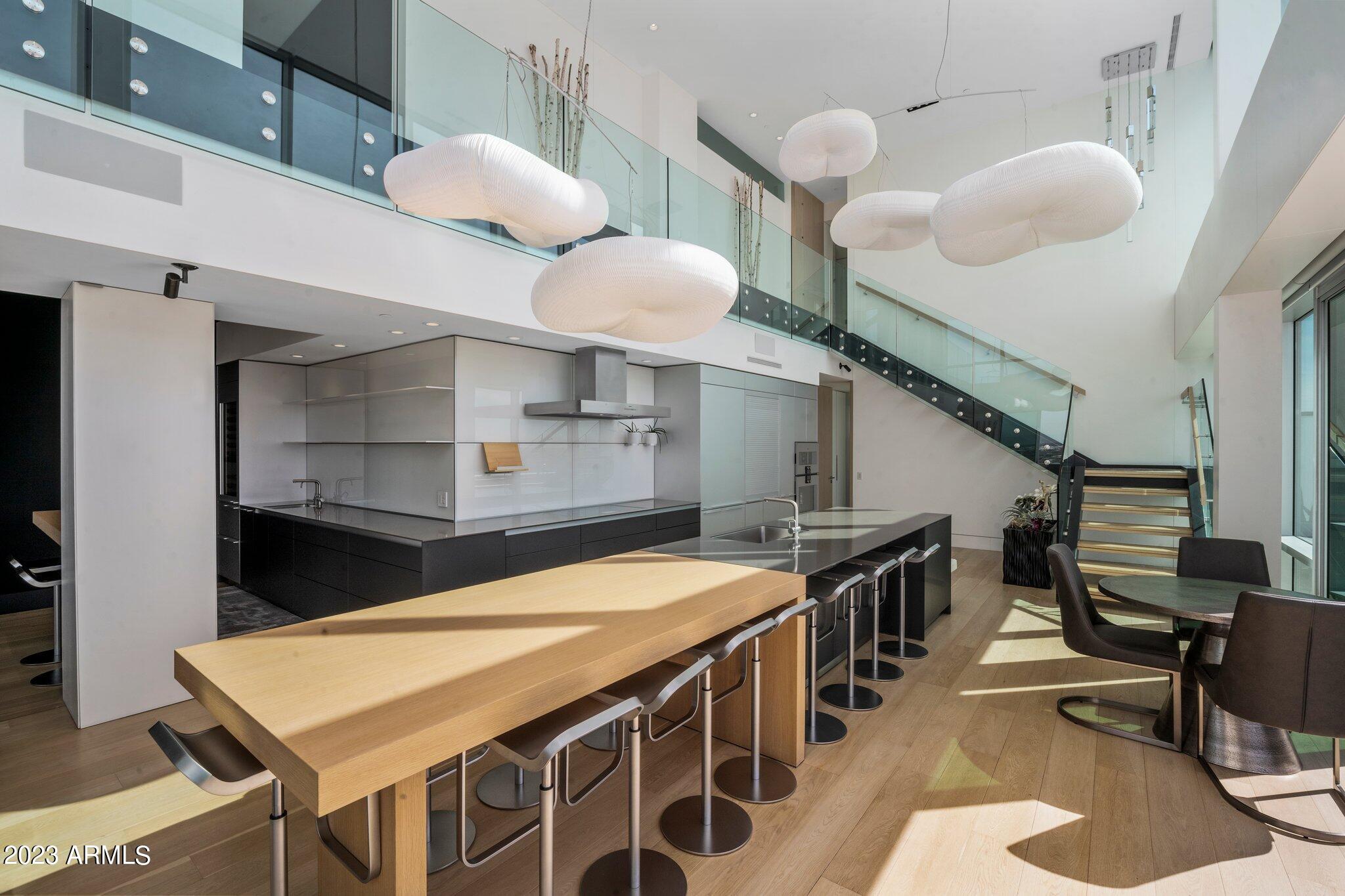 1 E LEXINGTON Avenue Unit: 1606