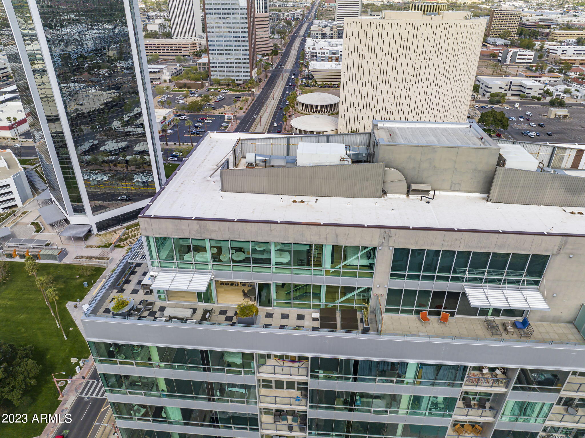 1 E LEXINGTON Avenue Unit: 1606