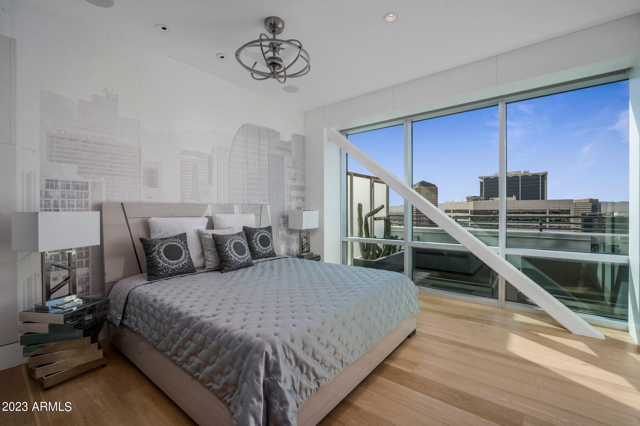 1 E LEXINGTON Avenue Unit: 1606