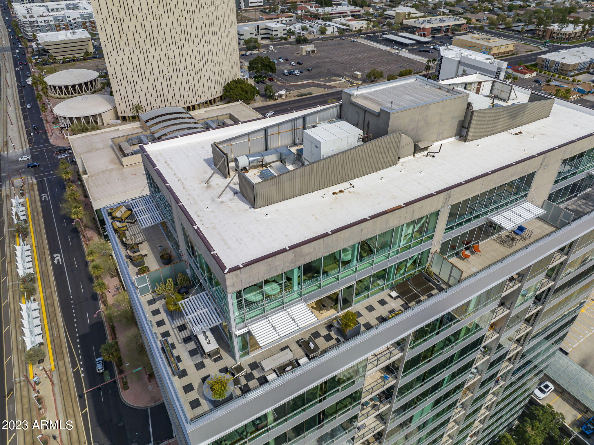 1 E LEXINGTON Avenue Unit: 1606