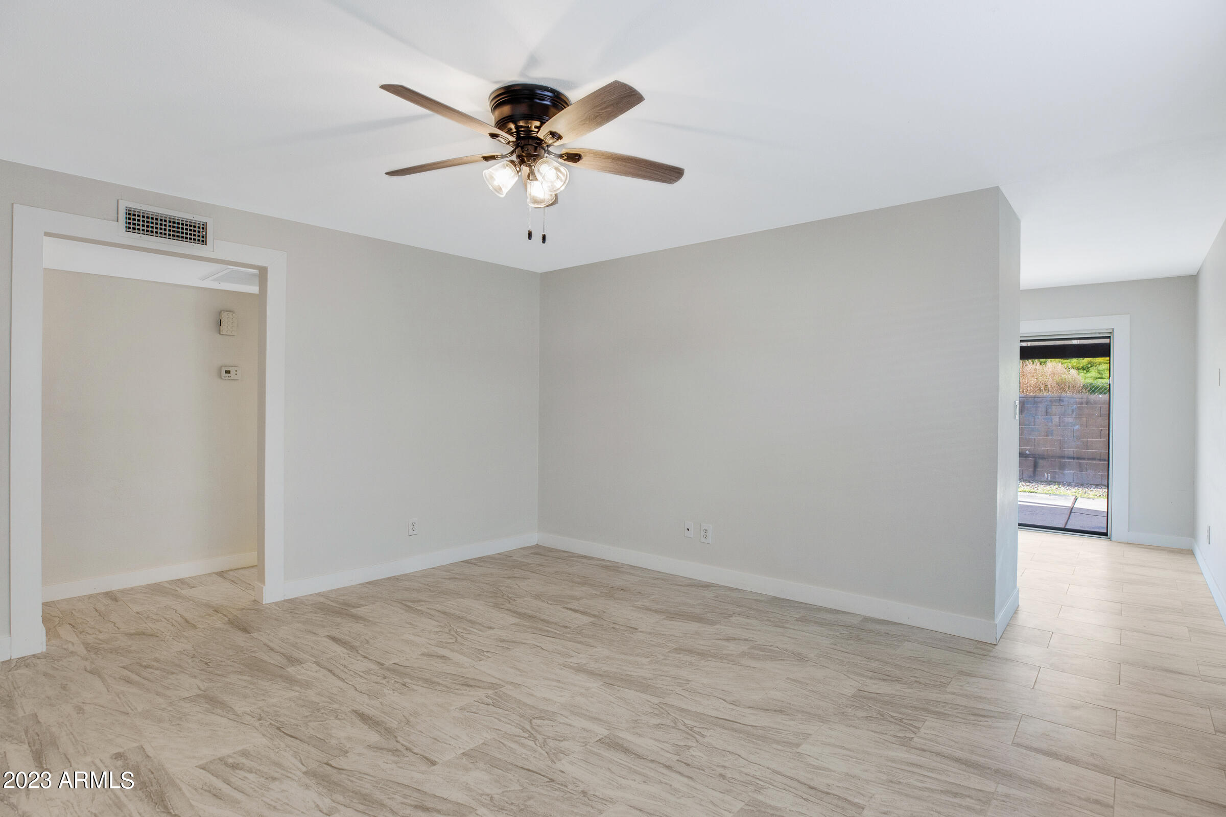 1337 E Hopi Circle