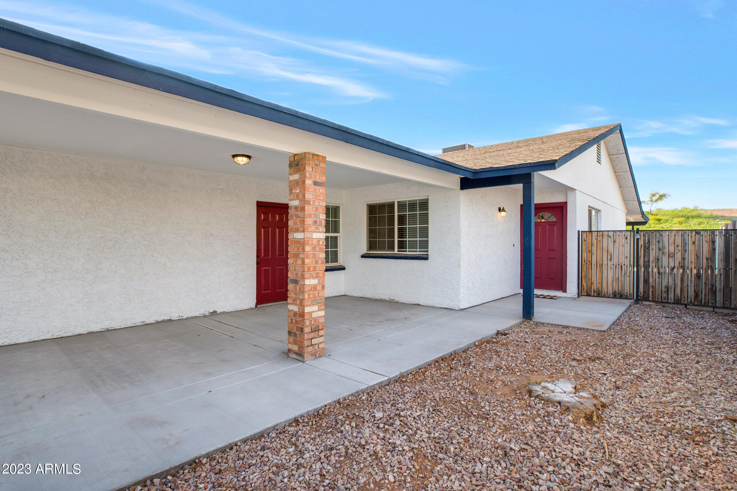 1337 E Hopi Circle