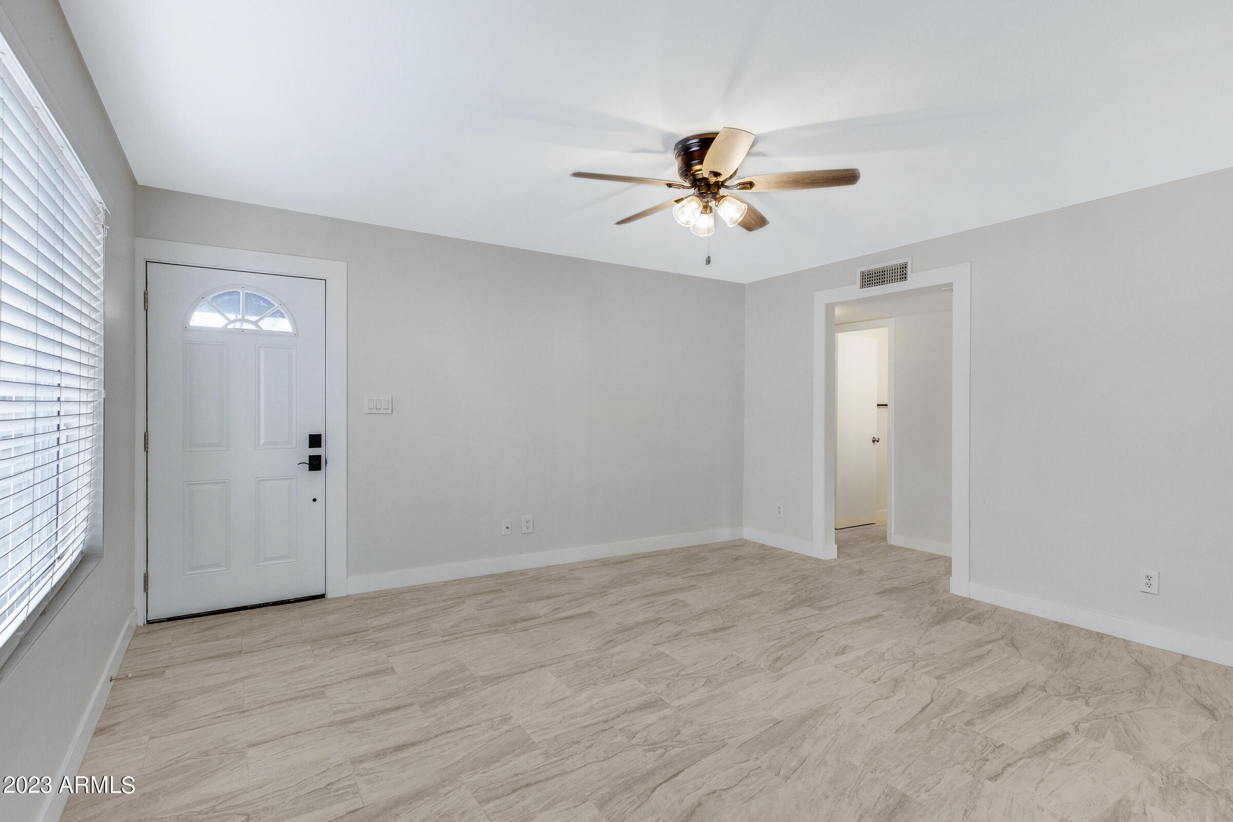 1337 E Hopi Circle