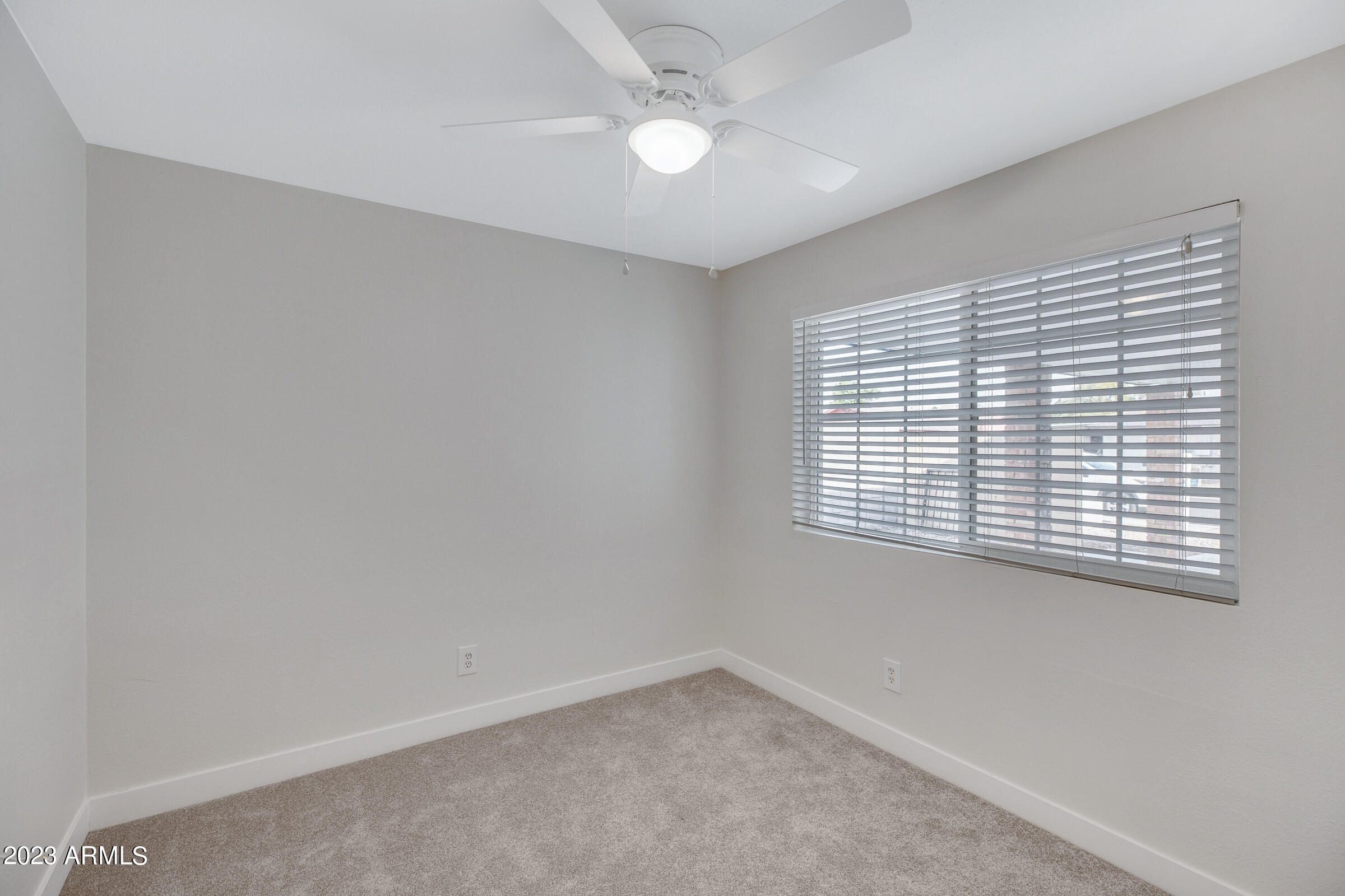 1337 E Hopi Circle
