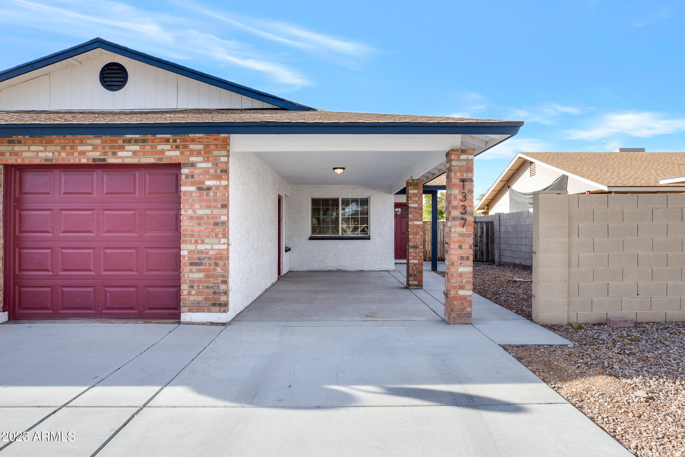 1337 E Hopi Circle