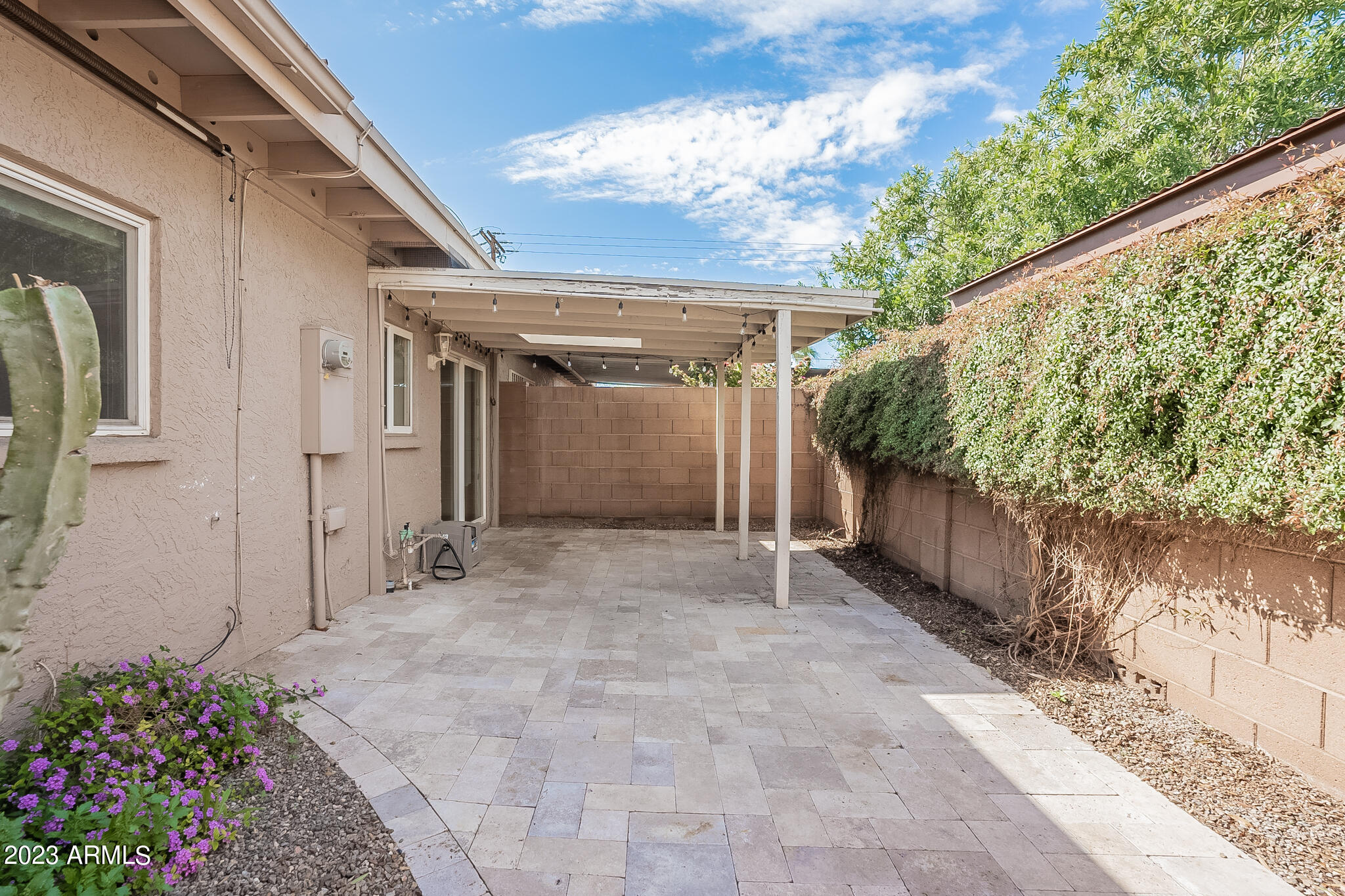 2832 N GRANITE REEF Road