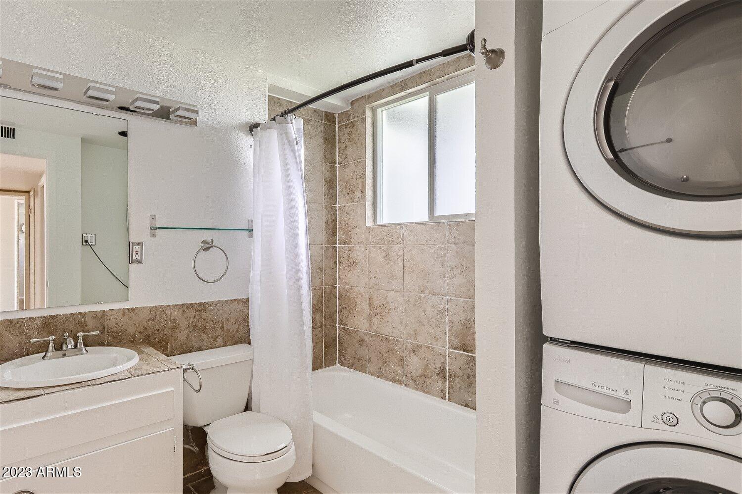 3242 E CAMELBACK Road Unit: 102