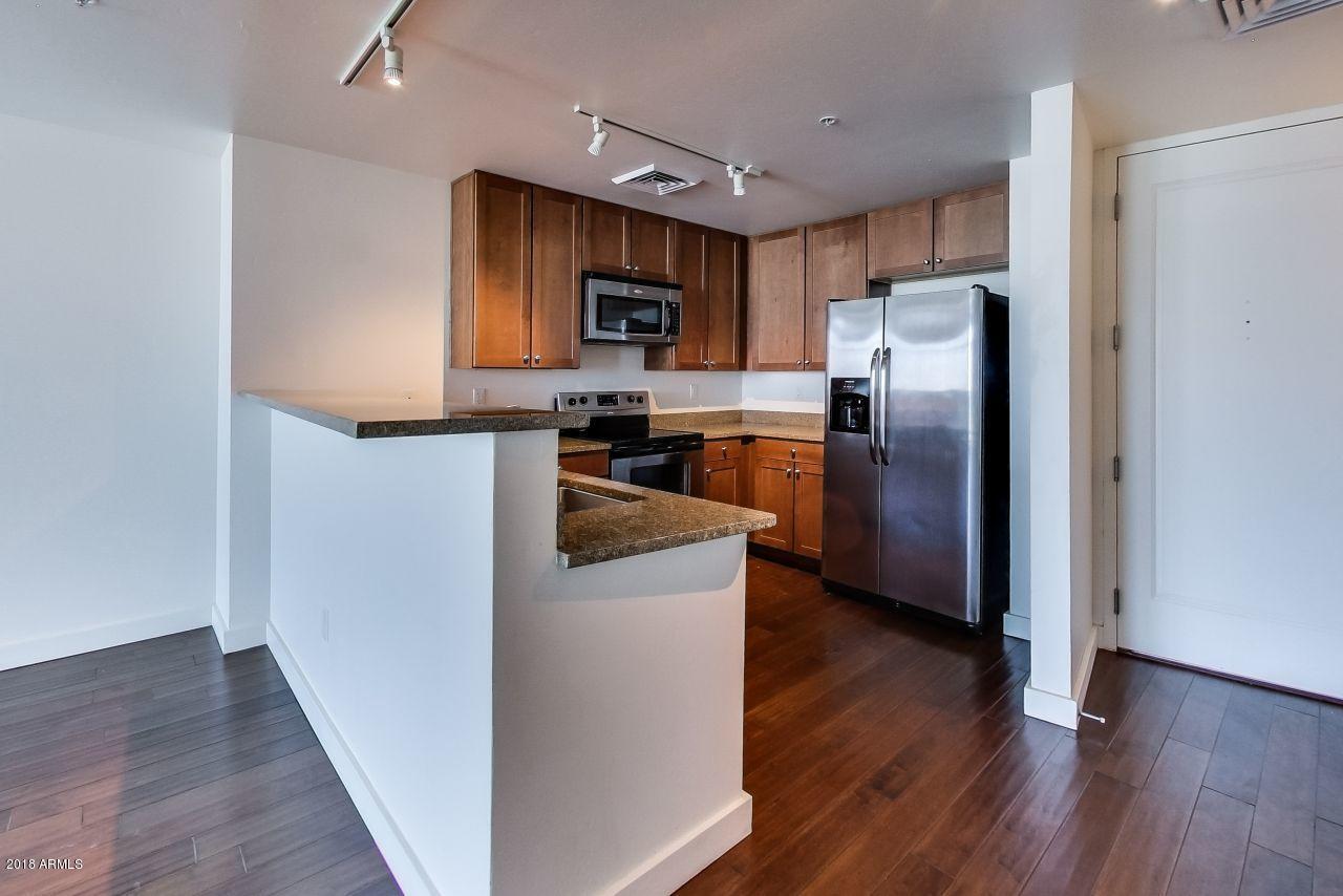 310 S 4TH Street Unit: 1903