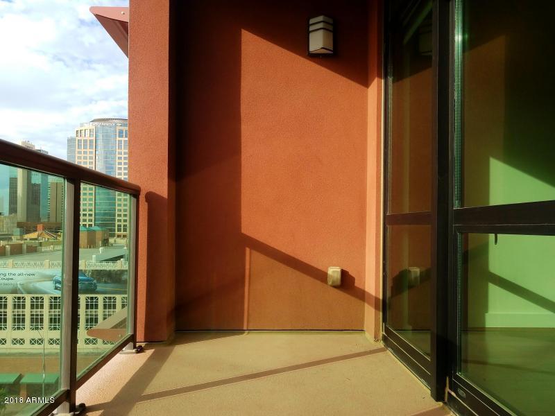 310 S 4TH Street Unit: 1903