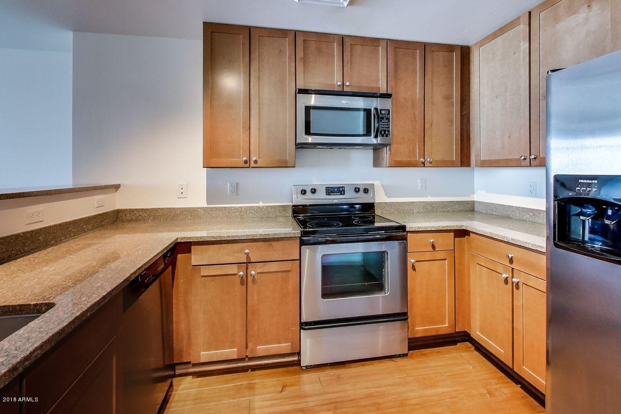 310 S 4TH Street Unit: 1903
