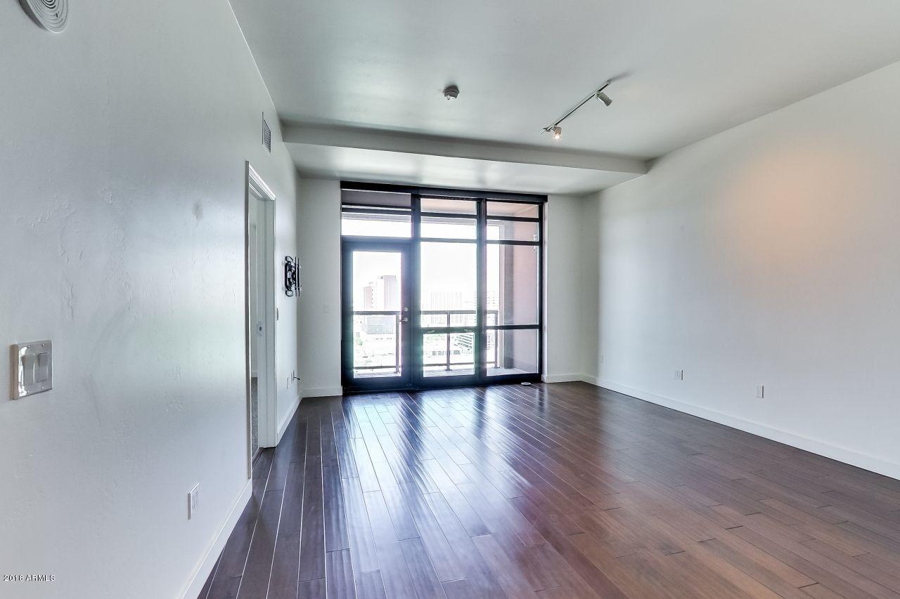 310 S 4TH Street Unit: 1903