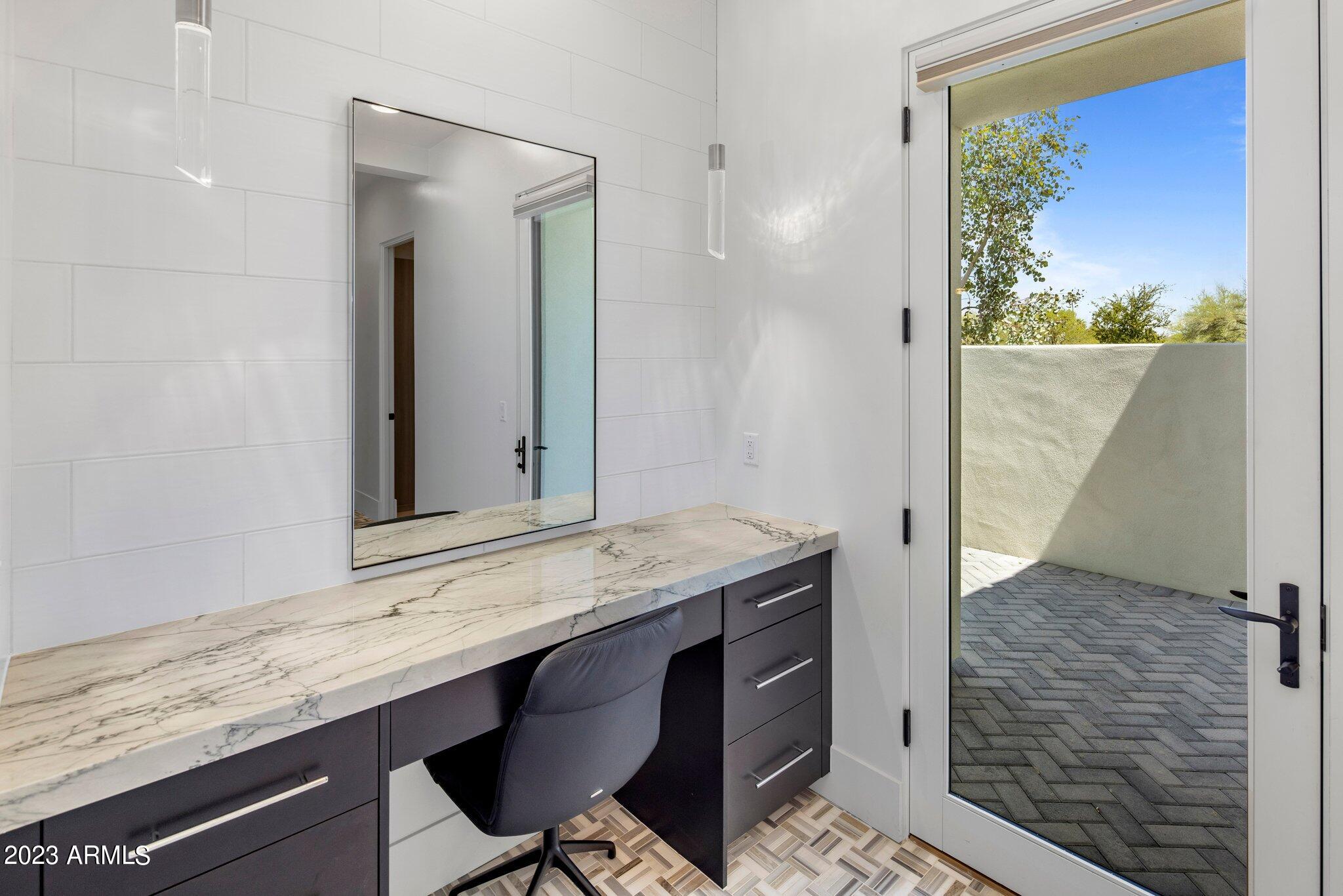 6526 N 66TH Place