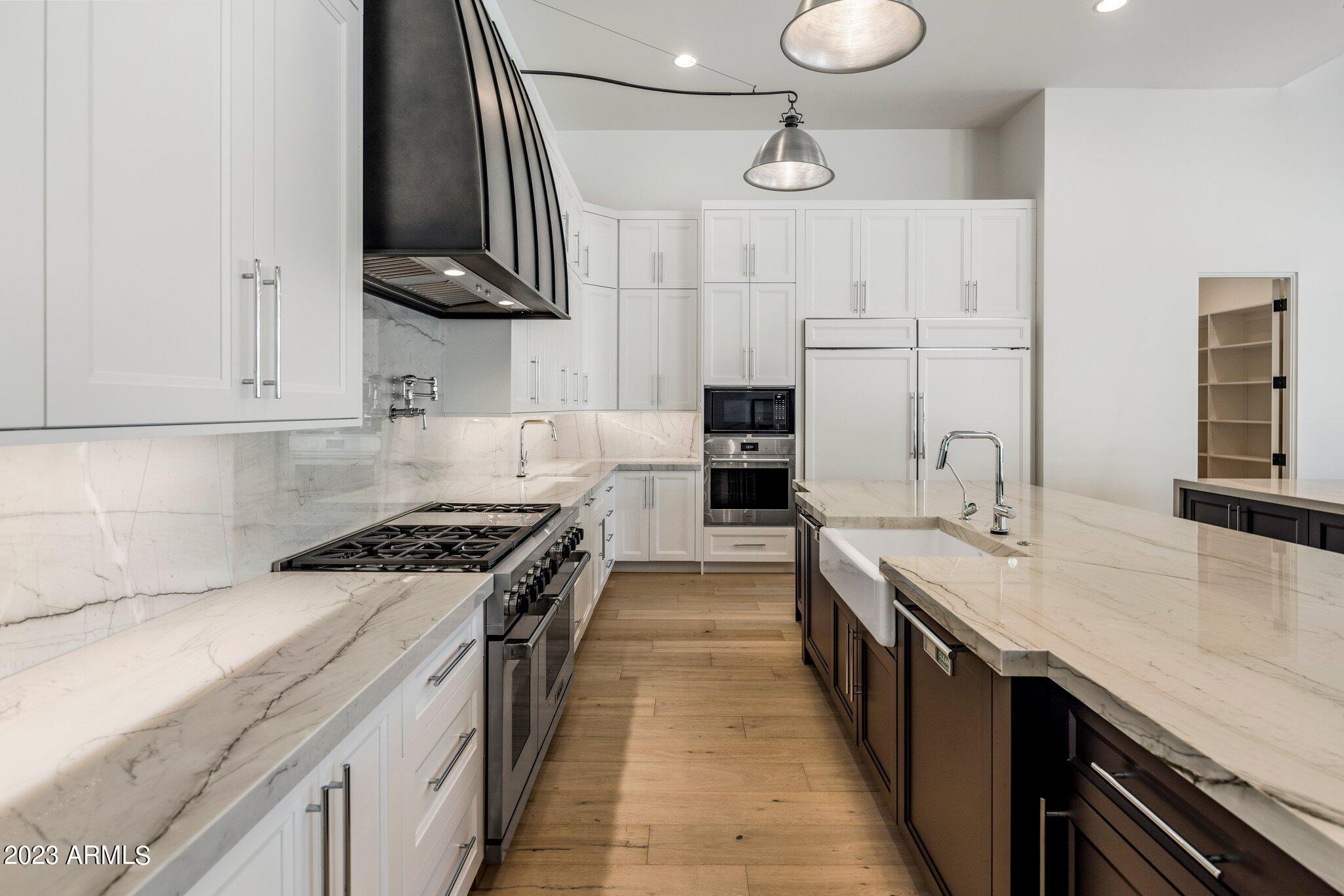 6526 N 66TH Place