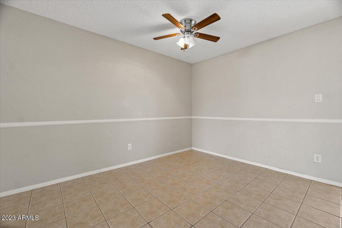 1430 W ROCKWOOD Drive