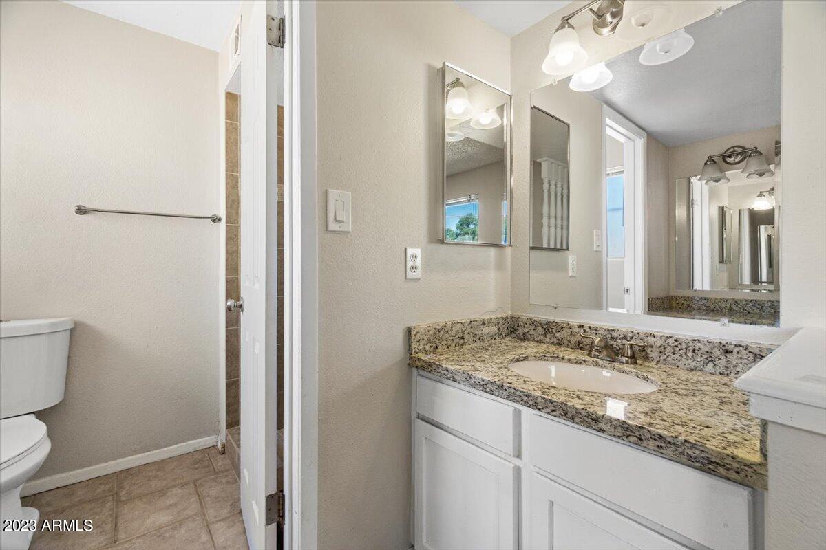 1430 W ROCKWOOD Drive