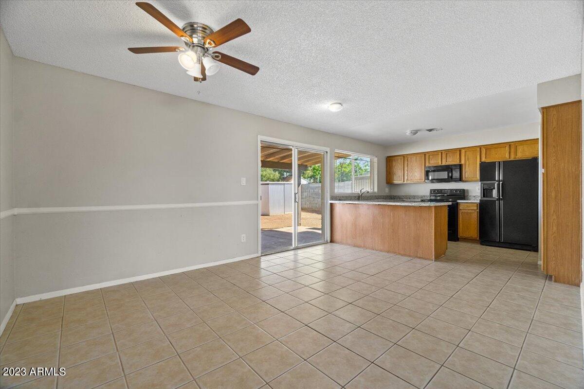 1430 W ROCKWOOD Drive