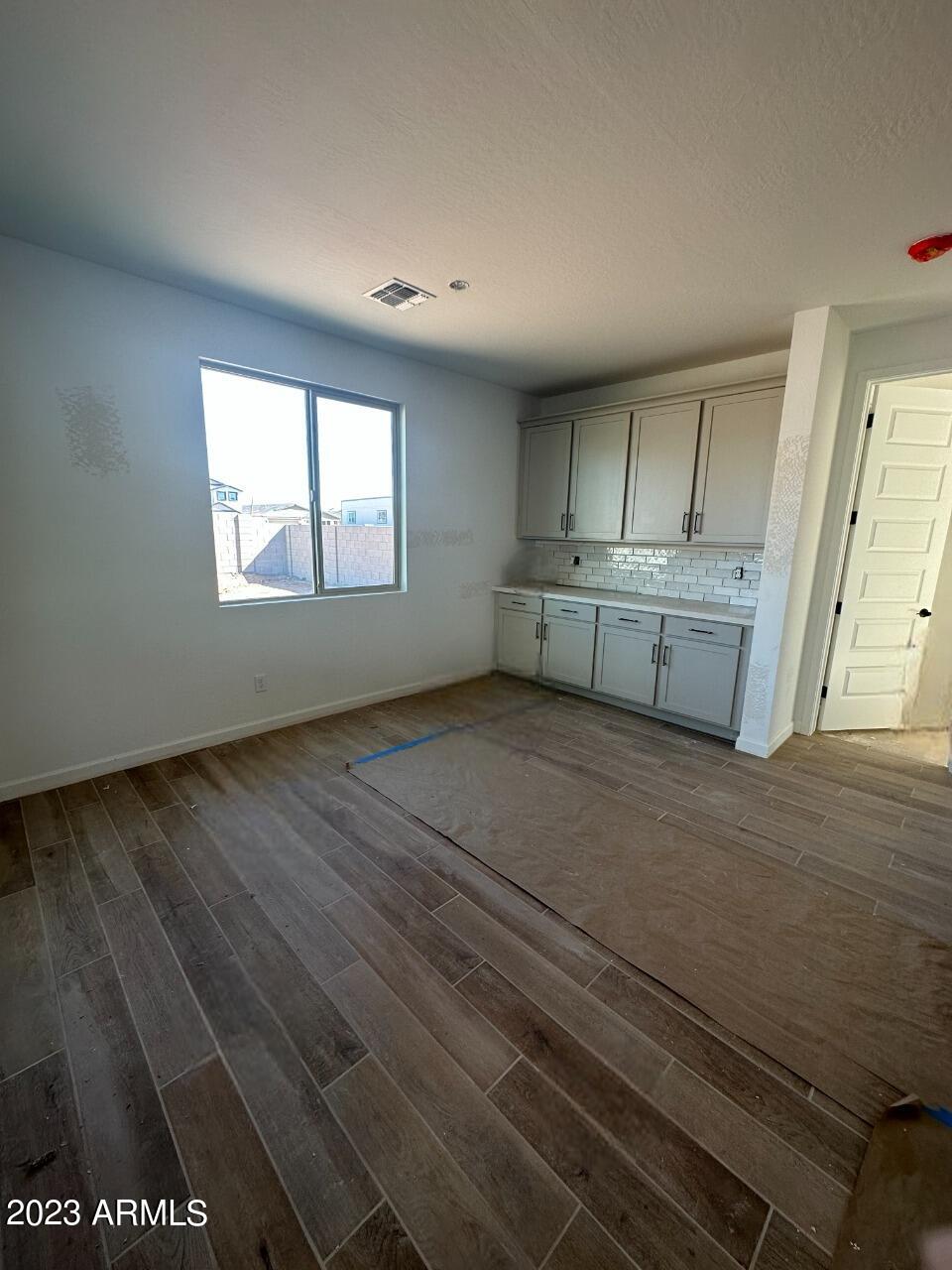 9749 E SEISMIC Avenue