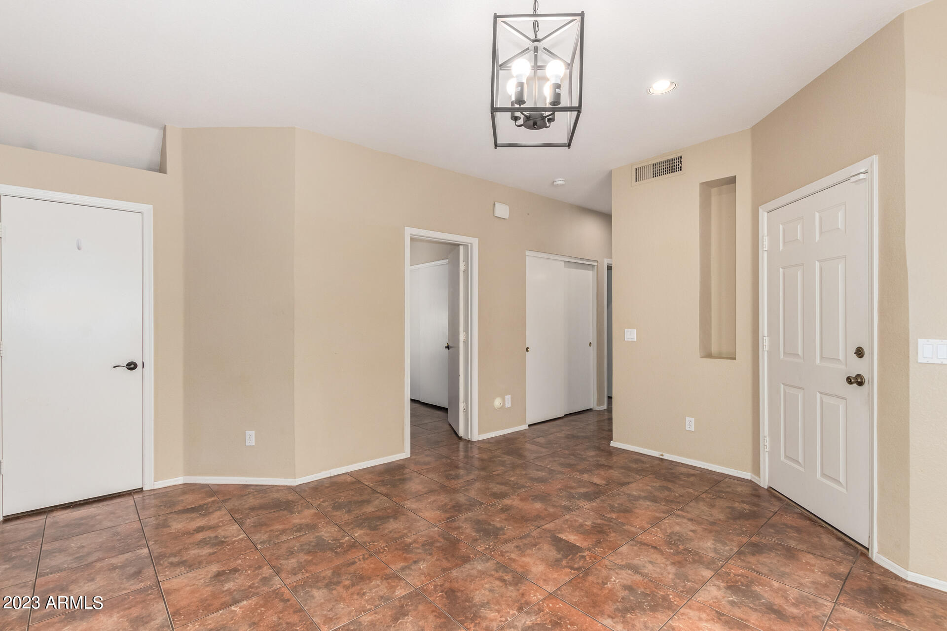 1750 W UNION HILLS Drive Unit: 41