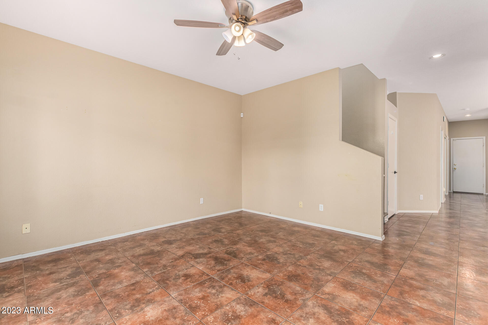1750 W UNION HILLS Drive Unit: 41