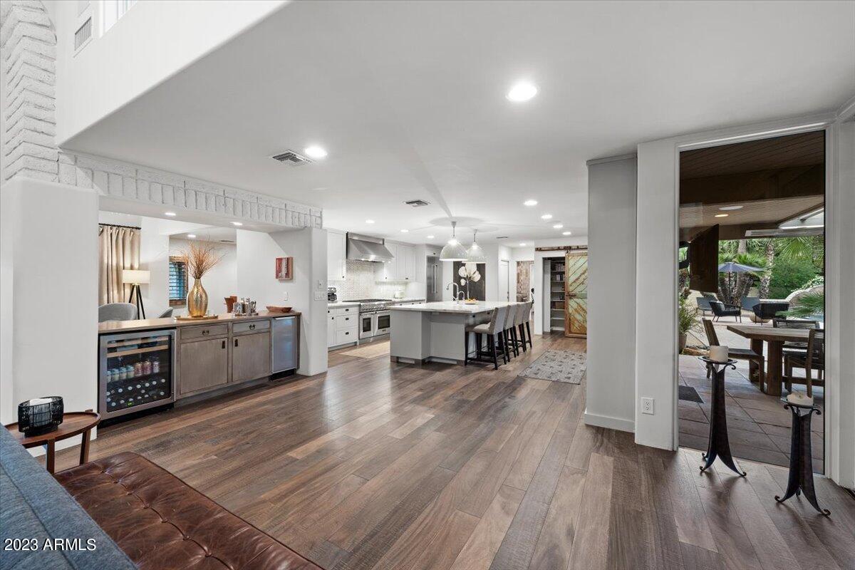 8237 N Merion Way